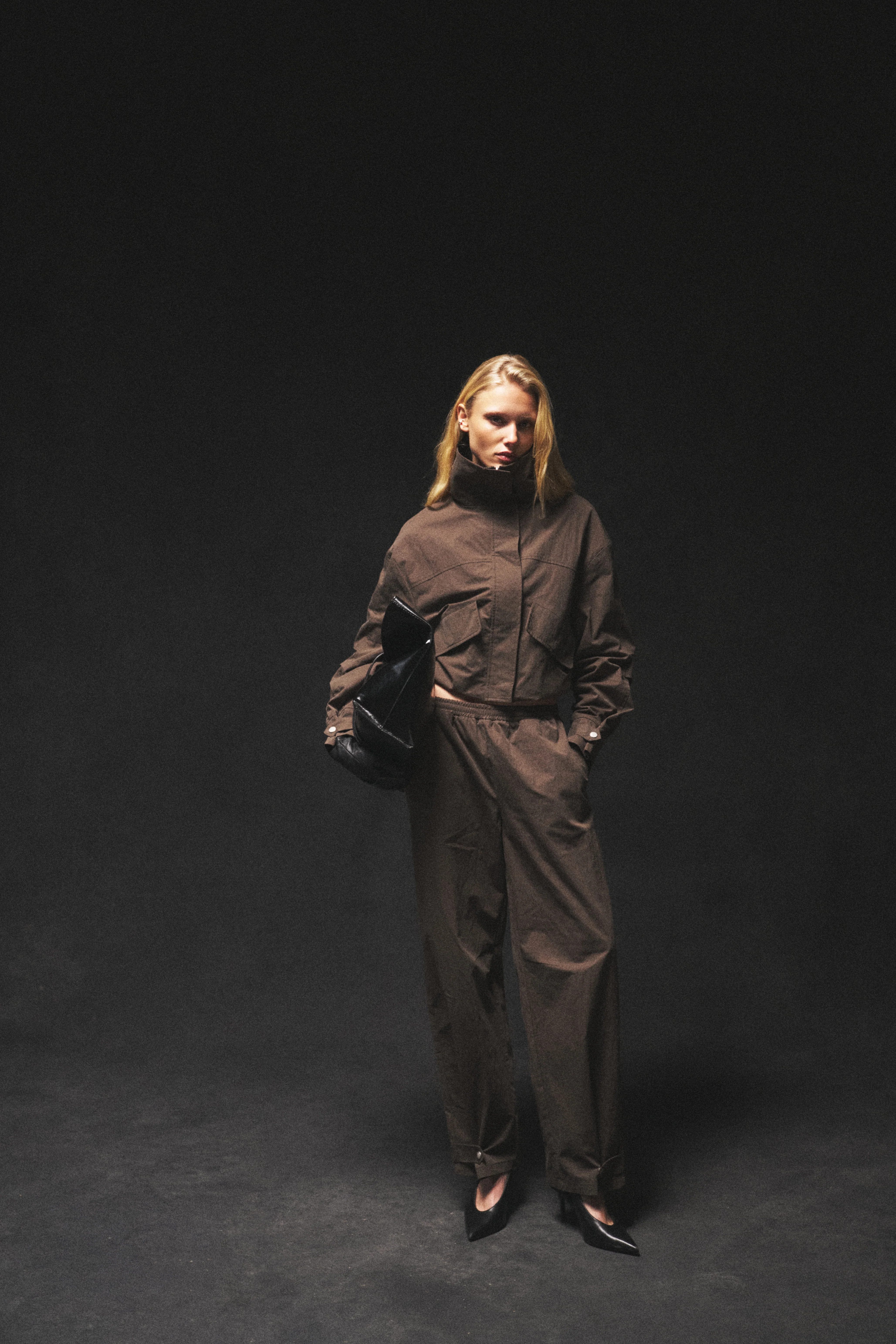 BARREL LEG SHELL TROUSERS - BROWN - Image 3