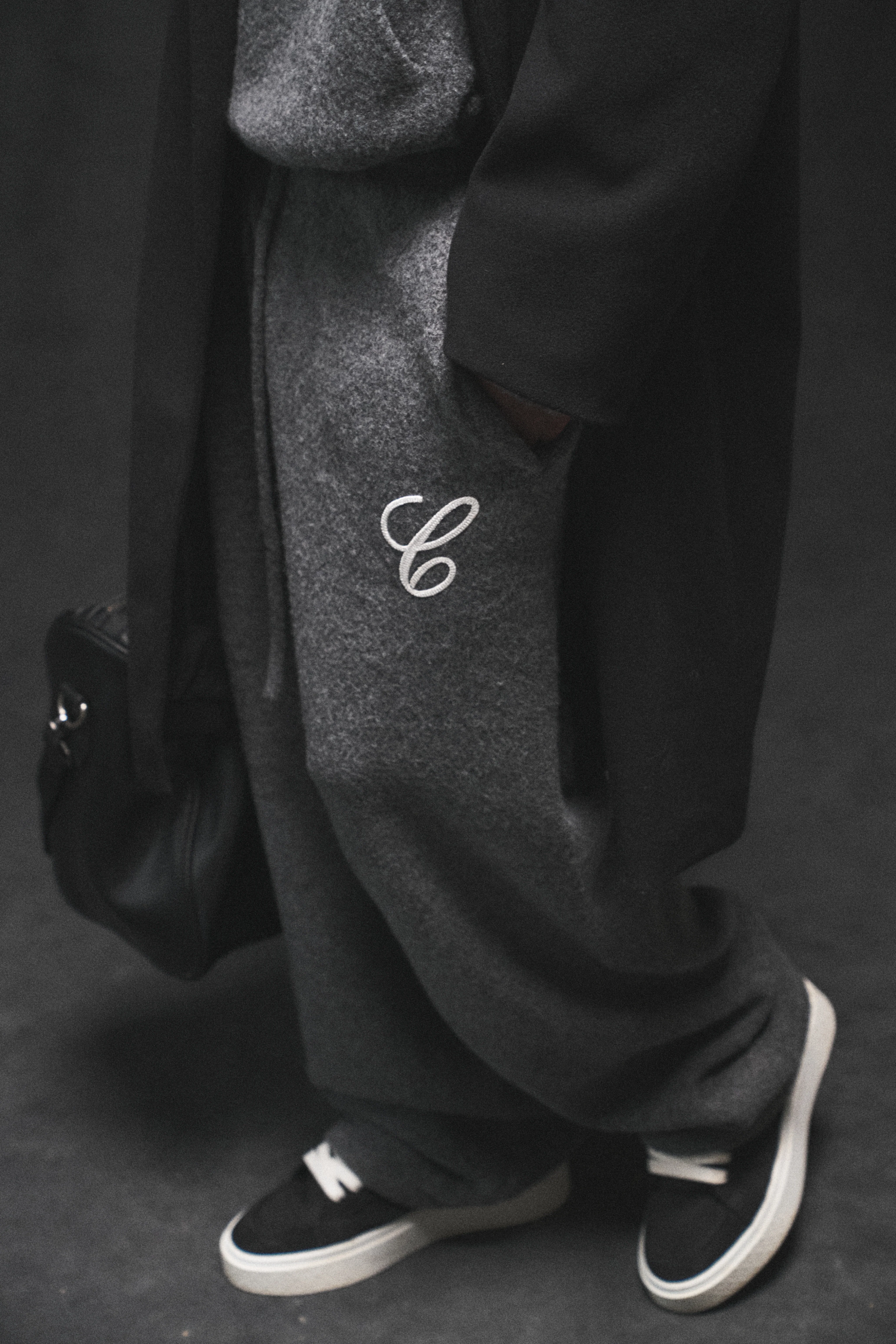 CHAINSTITCH EMBROIDERY KNITTED BARREL LEG JOGGERS - CHARCOAL - Image 2