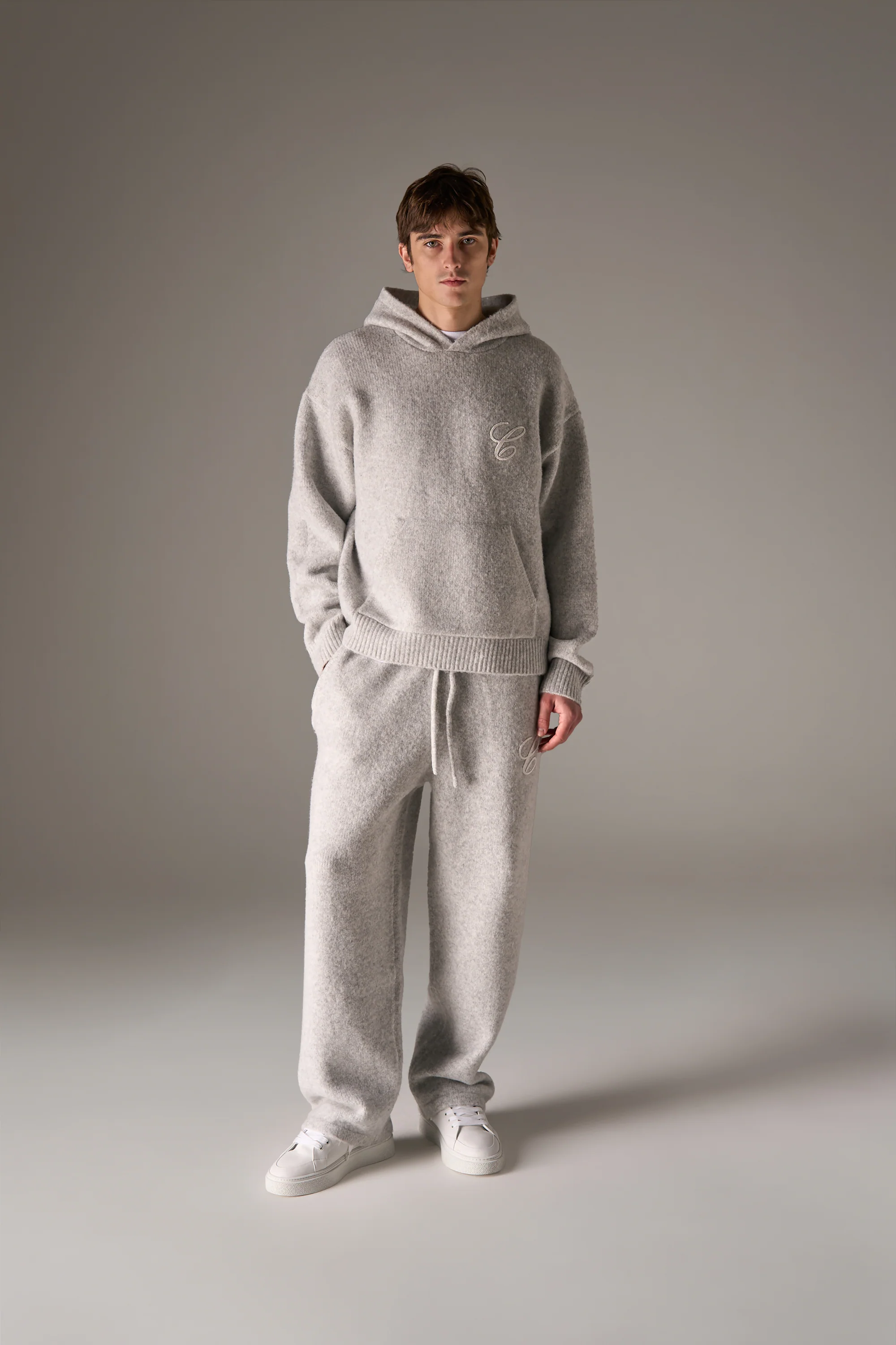 CHAINSTITCH EMBROIDERY KNITTED BARREL LEG JOGGERS - GREY - Image 3