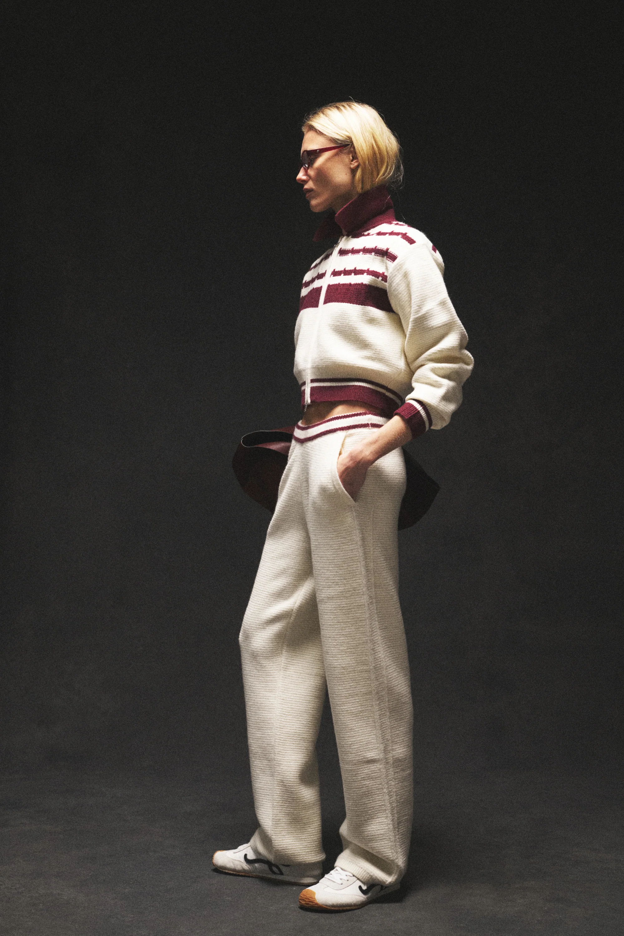 CONTRAST STRIPE KNITTED ZIP THROUGH - OFF WHITE - Image 4