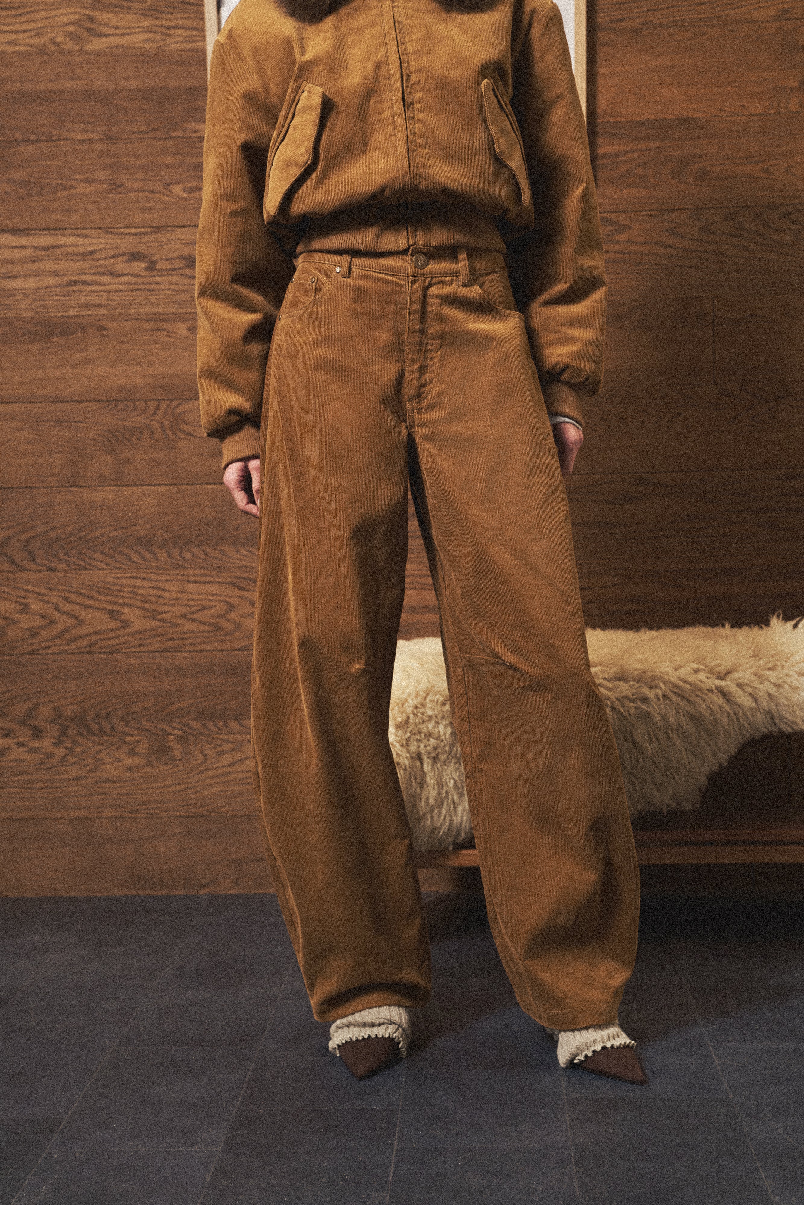 CORD BARREL LEG TROUSERS - TAN - Image 4