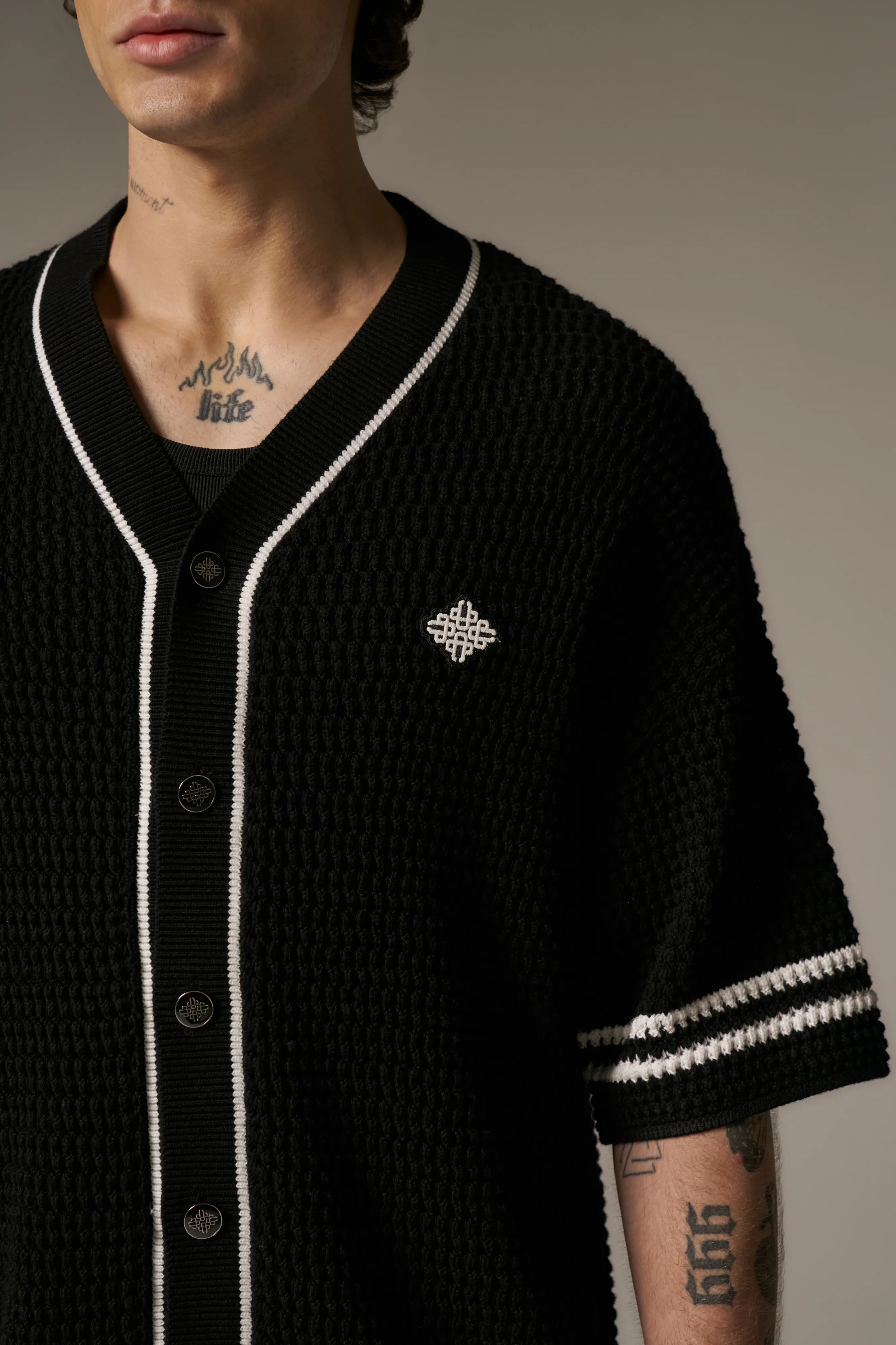 CROCHET KNITTED BASEBALL SHIRT - BLACK - Image 5
