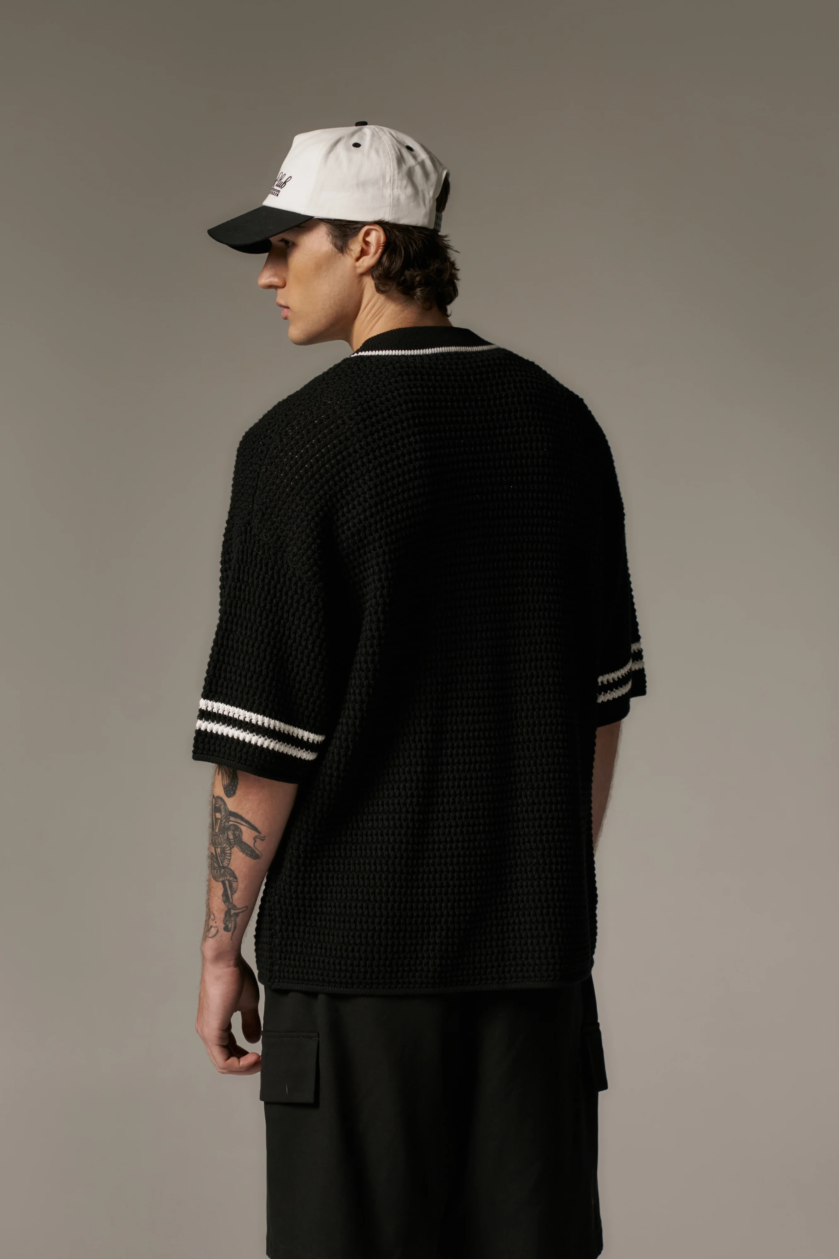 CROCHET KNITTED BASEBALL SHIRT - BLACK - Image 6