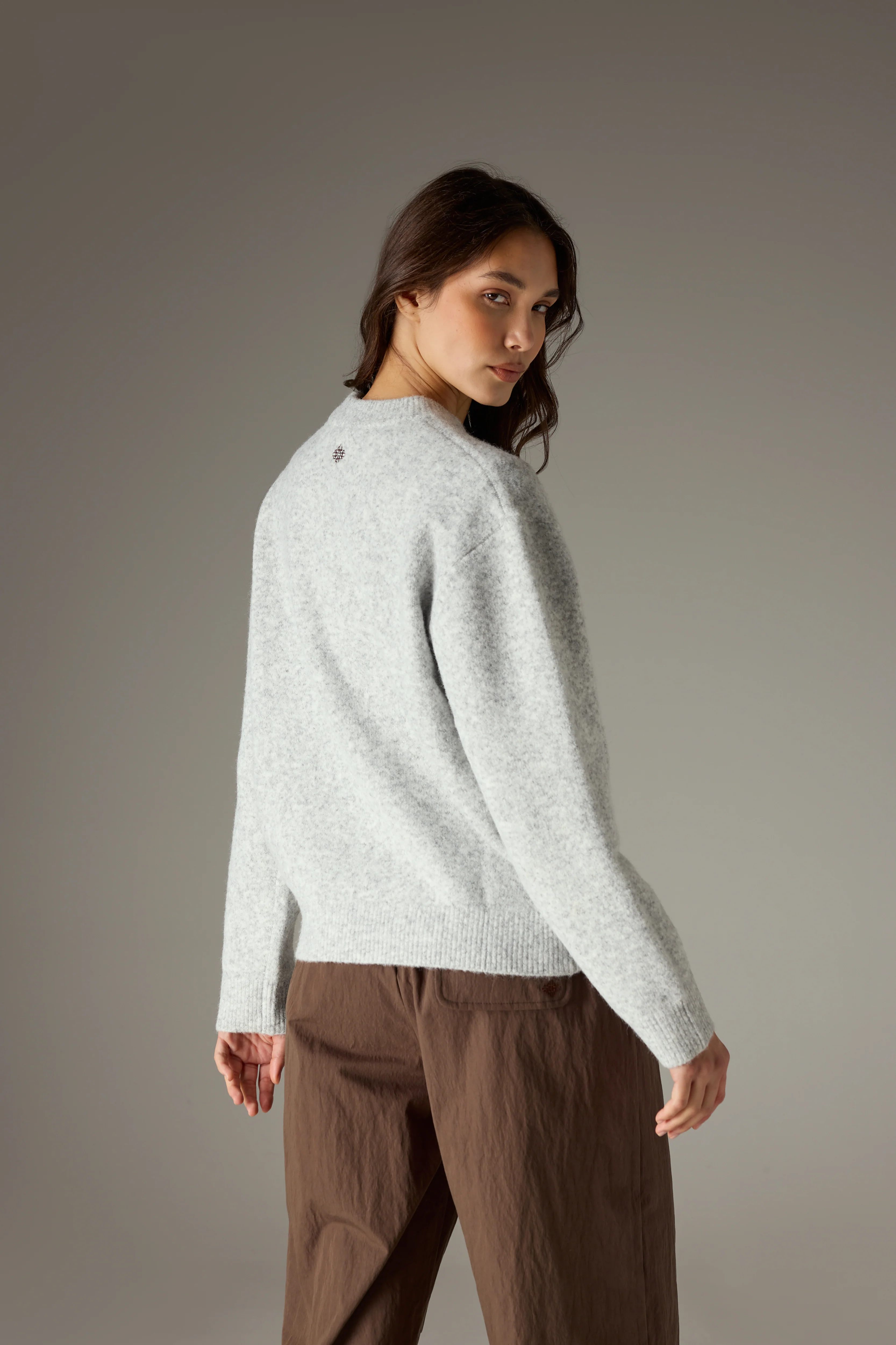 CTRE EMBROIDERED KNIT CREW - GREY MARL - Image 6