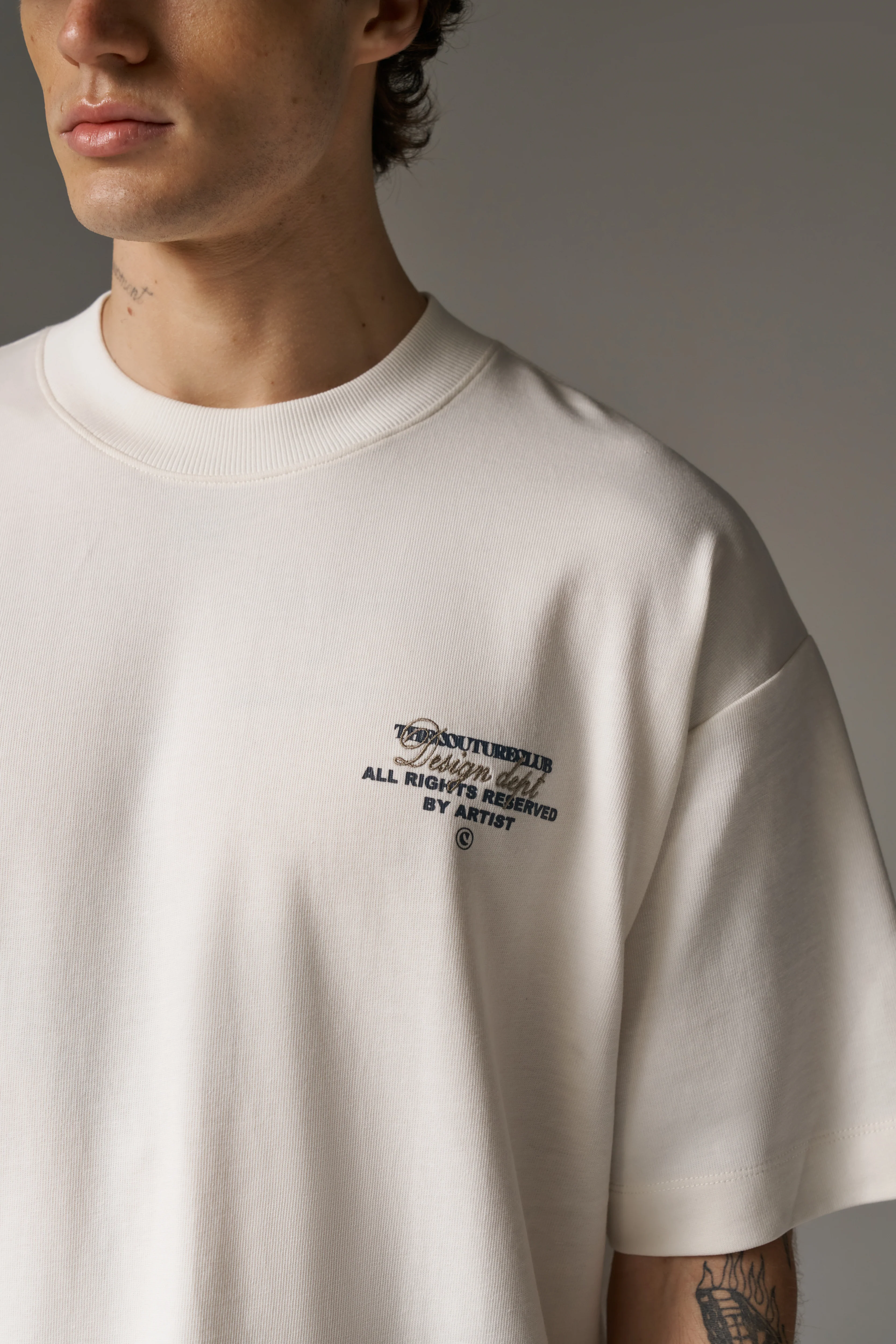 DESIGN DEPARTMENT CHEST PRINT T-SHIRT - OFF WHITE - Image 5