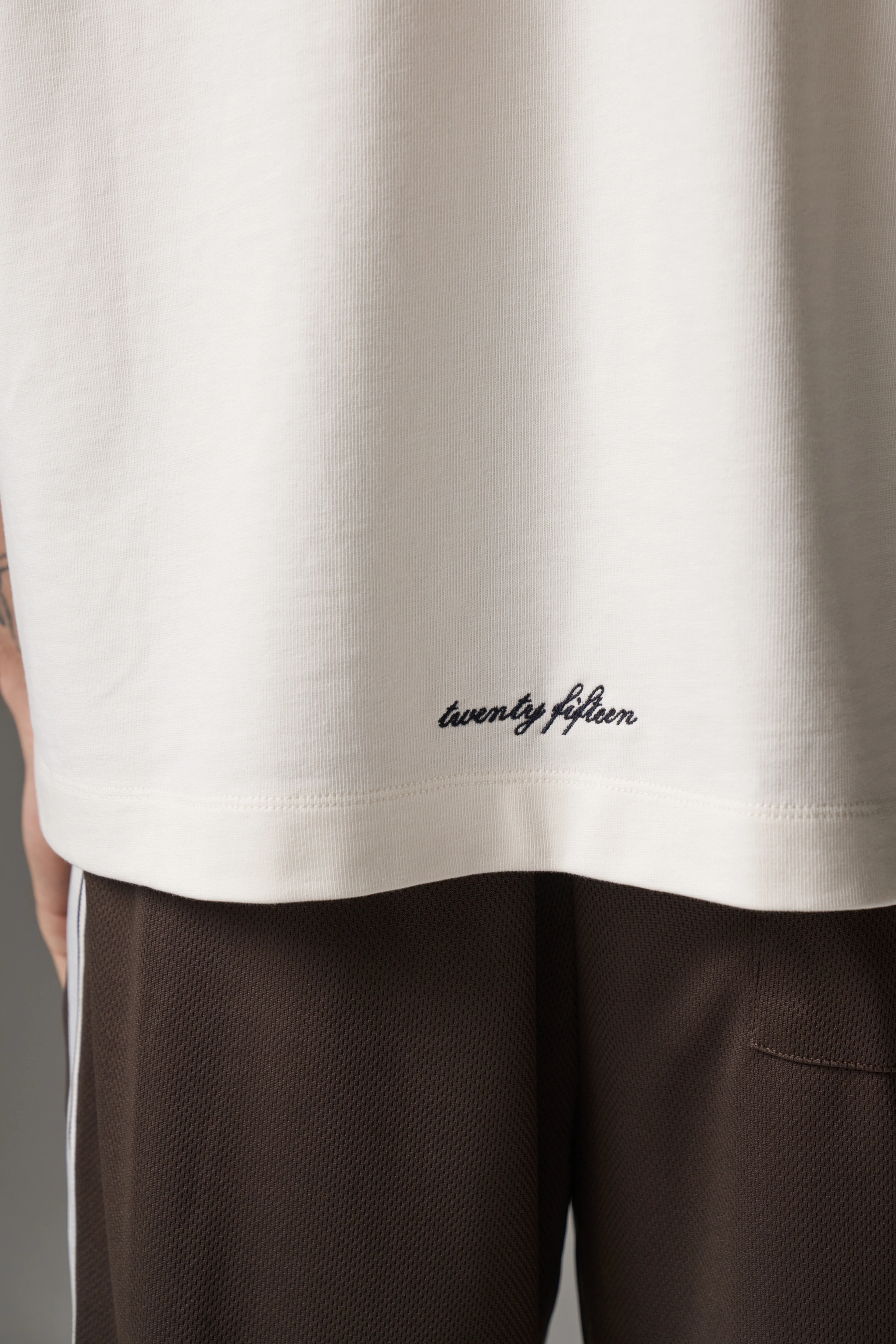 DESIGN DEPARTMENT CHEST PRINT T-SHIRT - OFF WHITE - Image 6