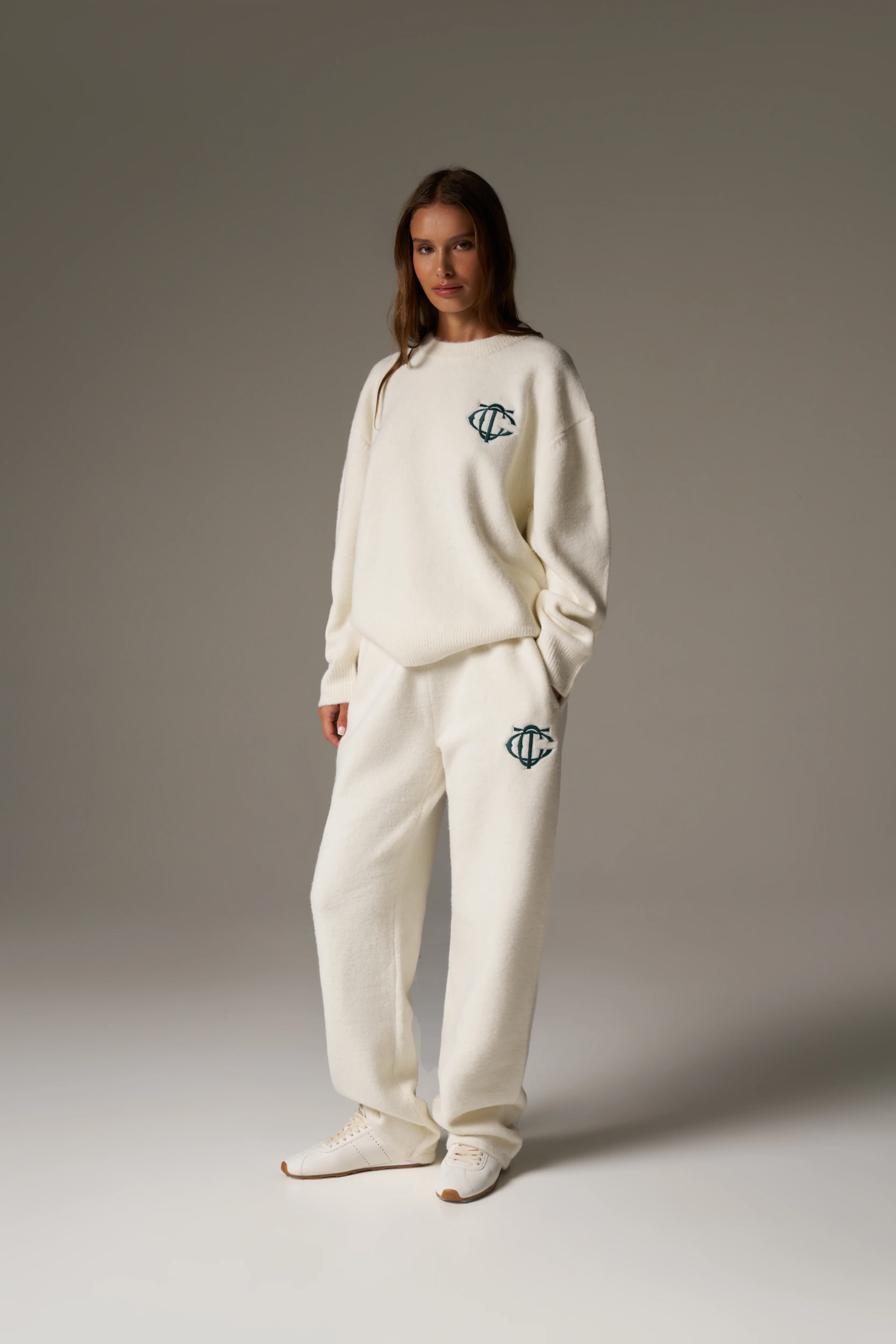 MONOGRAM KNITTED CREW - OFF WHITE - Image 10