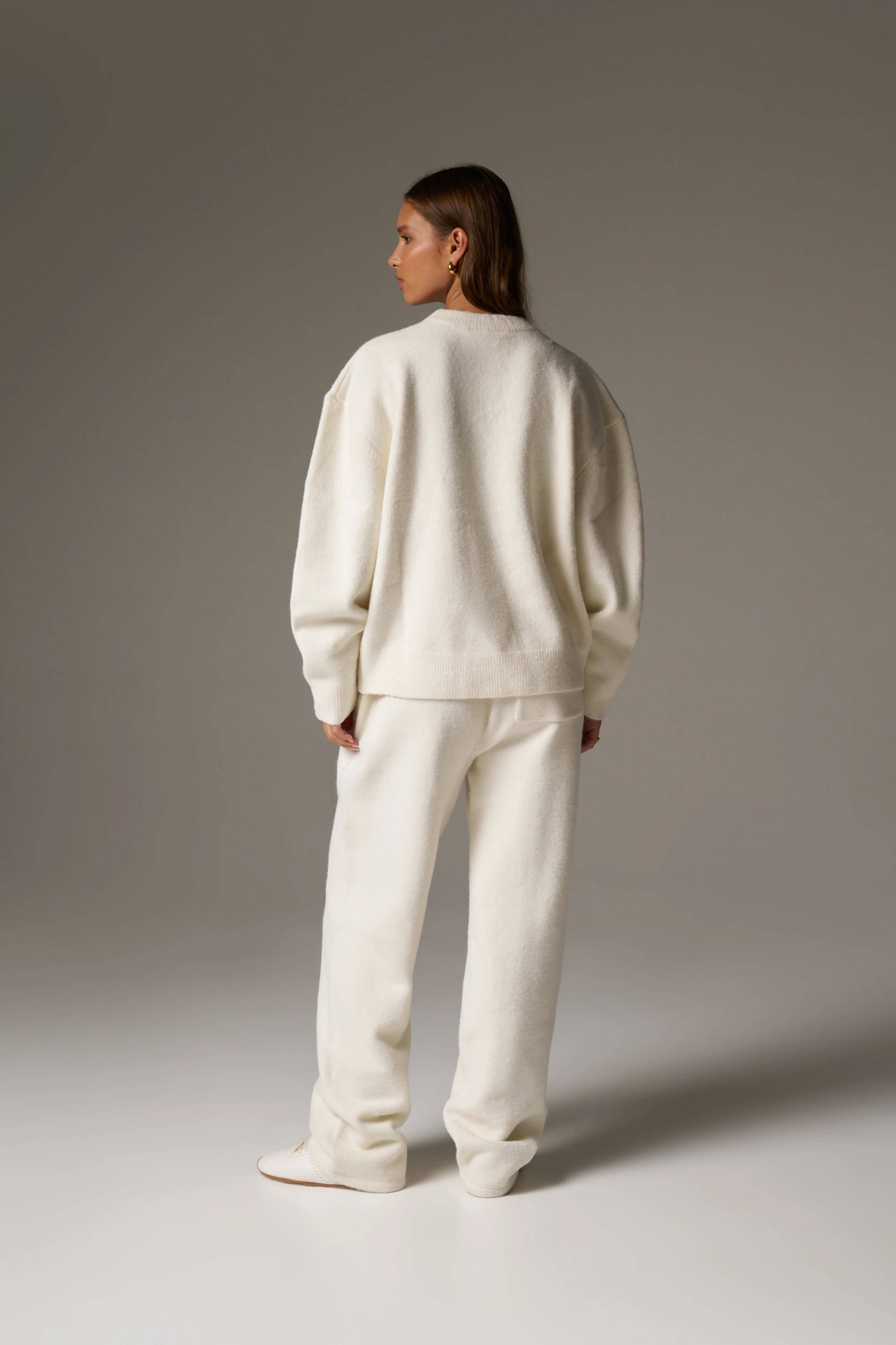 MONOGRAM KNITTED CREW - OFF WHITE - Image 8