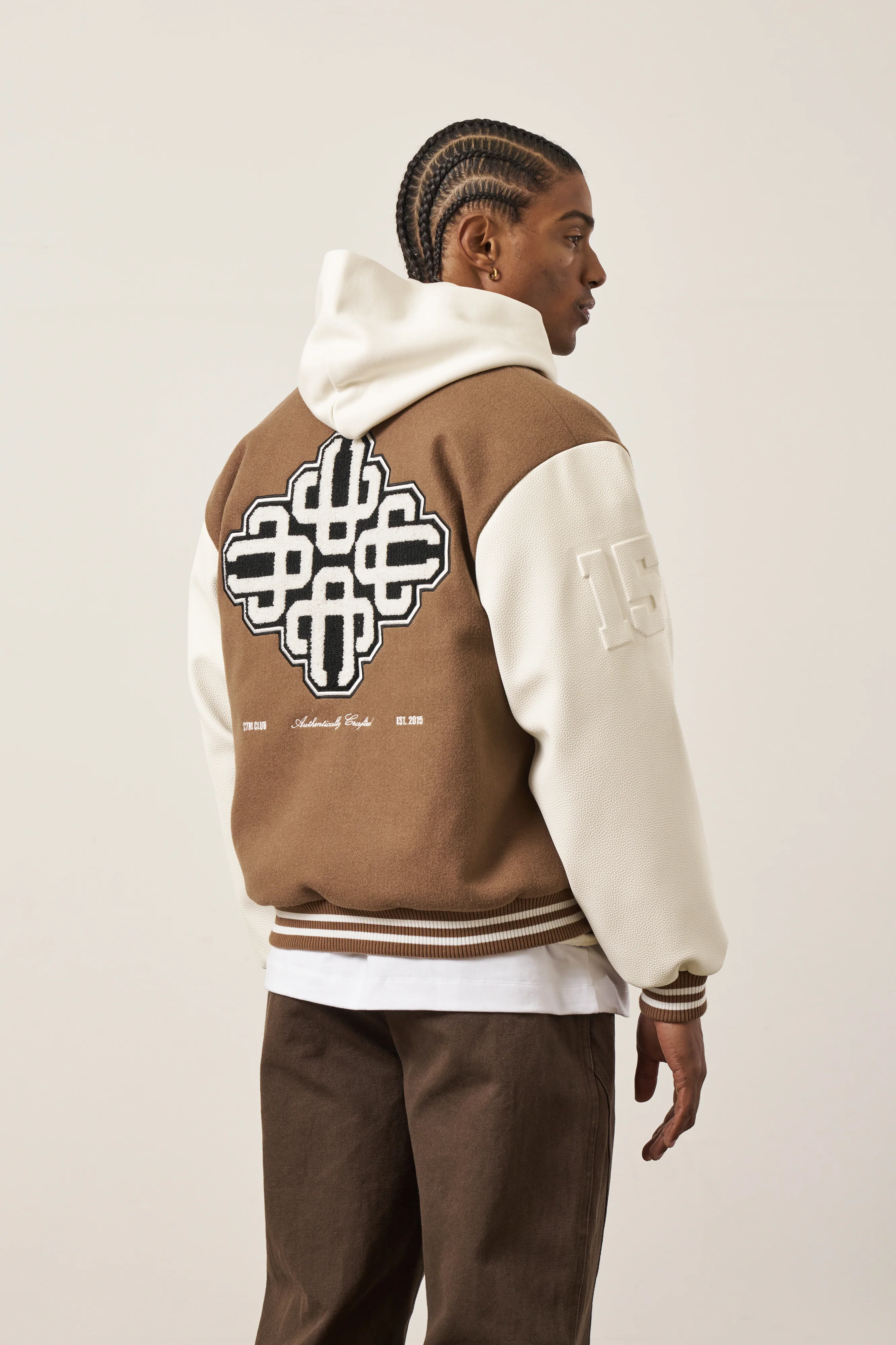 EMBLEM CHENILLE VARSITY JACKET - BROWN - Image 4