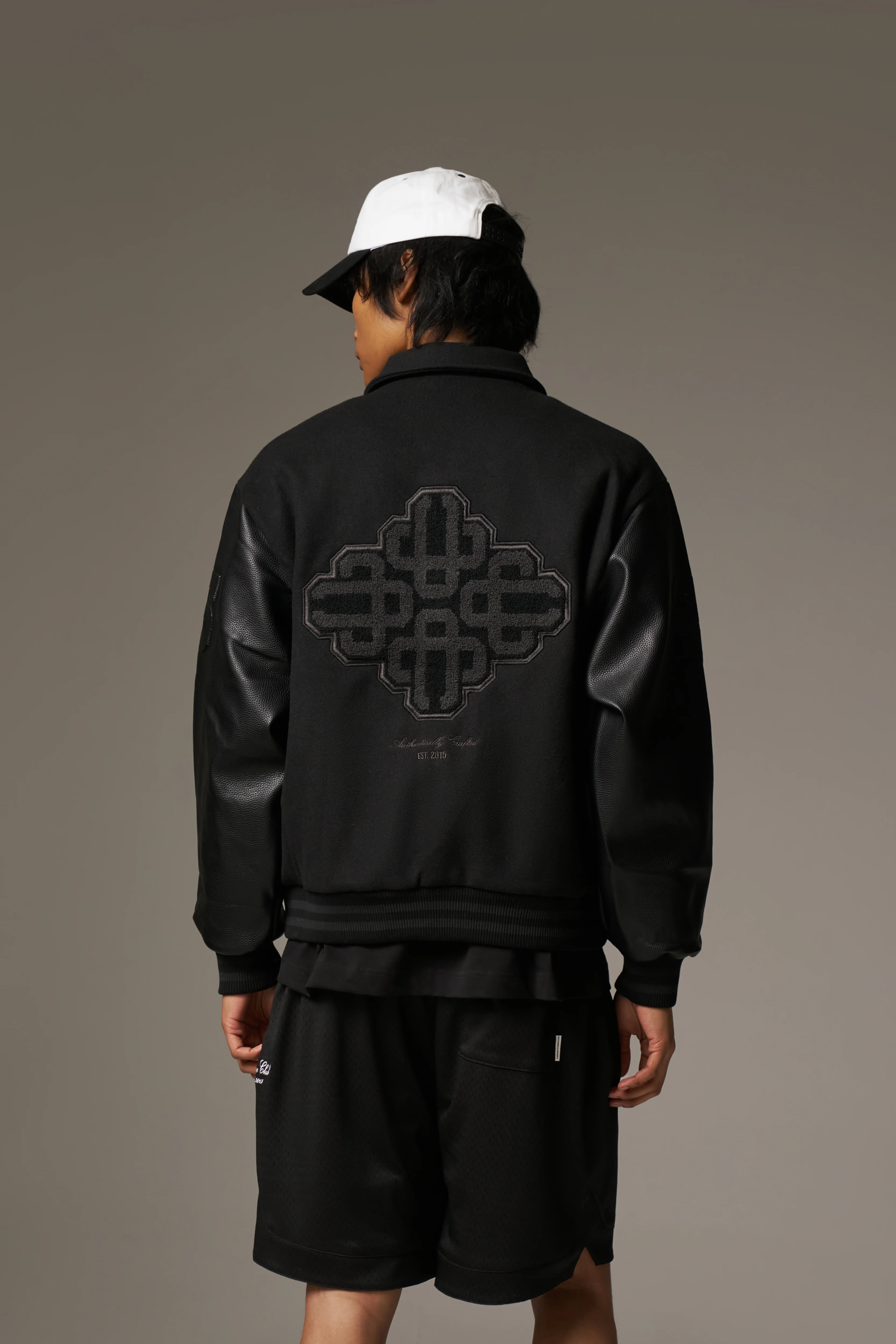 EMBLEM CHENILLE VARSITY JACKET - BLACK - Image 2