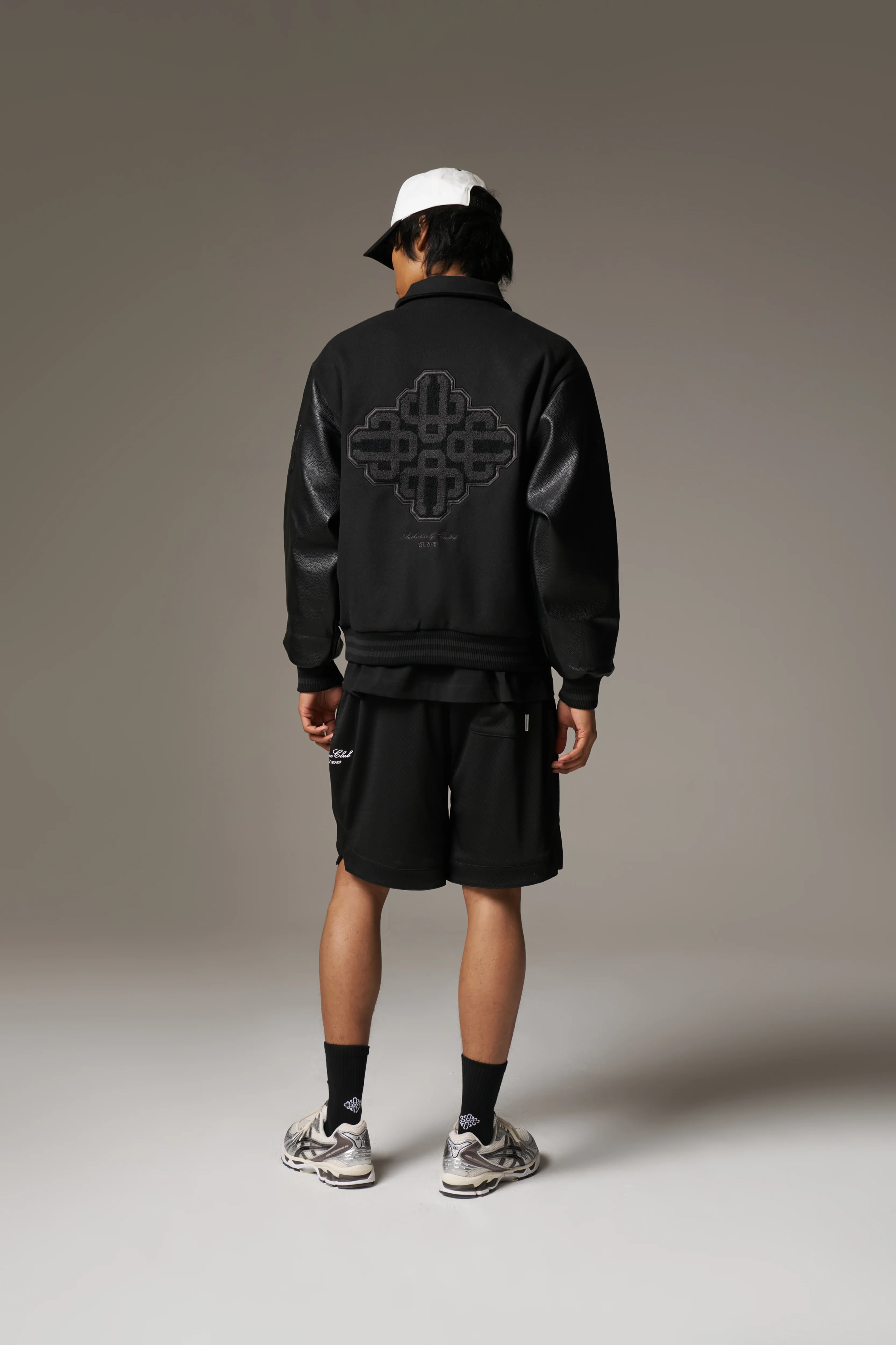 EMBLEM CHENILLE VARSITY JACKET - BLACK - Image 8
