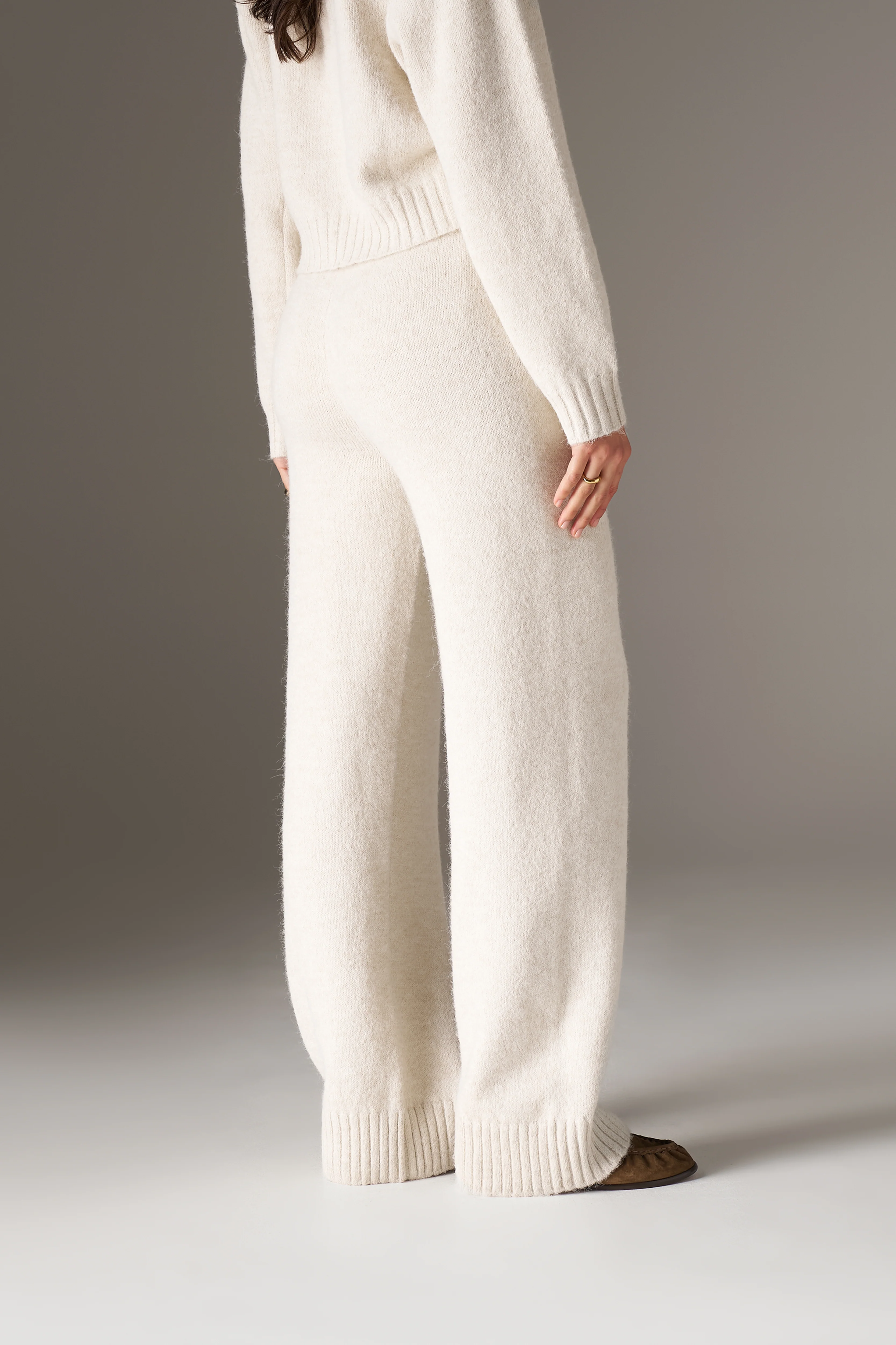 EMBLEM EMBROIDERED KNIT JOGGERS - OAT - Image 5