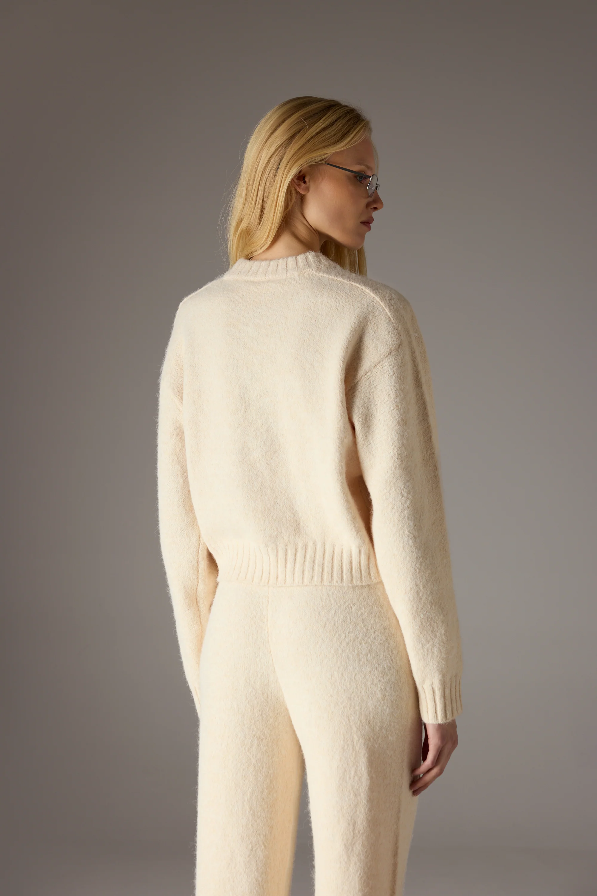 EMBLEM EMBROIDERED KNITTED CREW - BUTTERMILK - Image 6