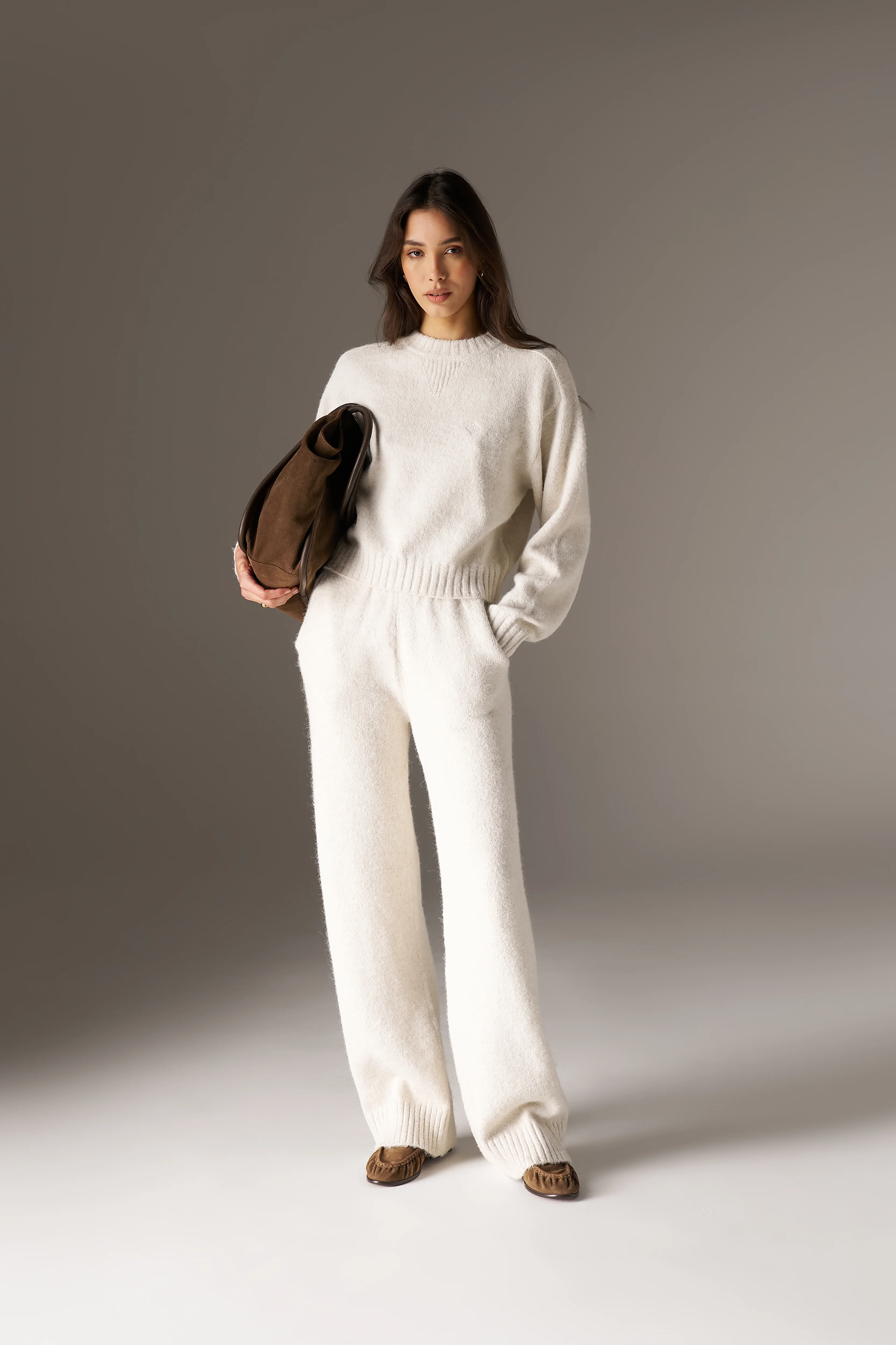 EMBLEM EMBROIDERED KNITTED CREW - OAT - Image 3