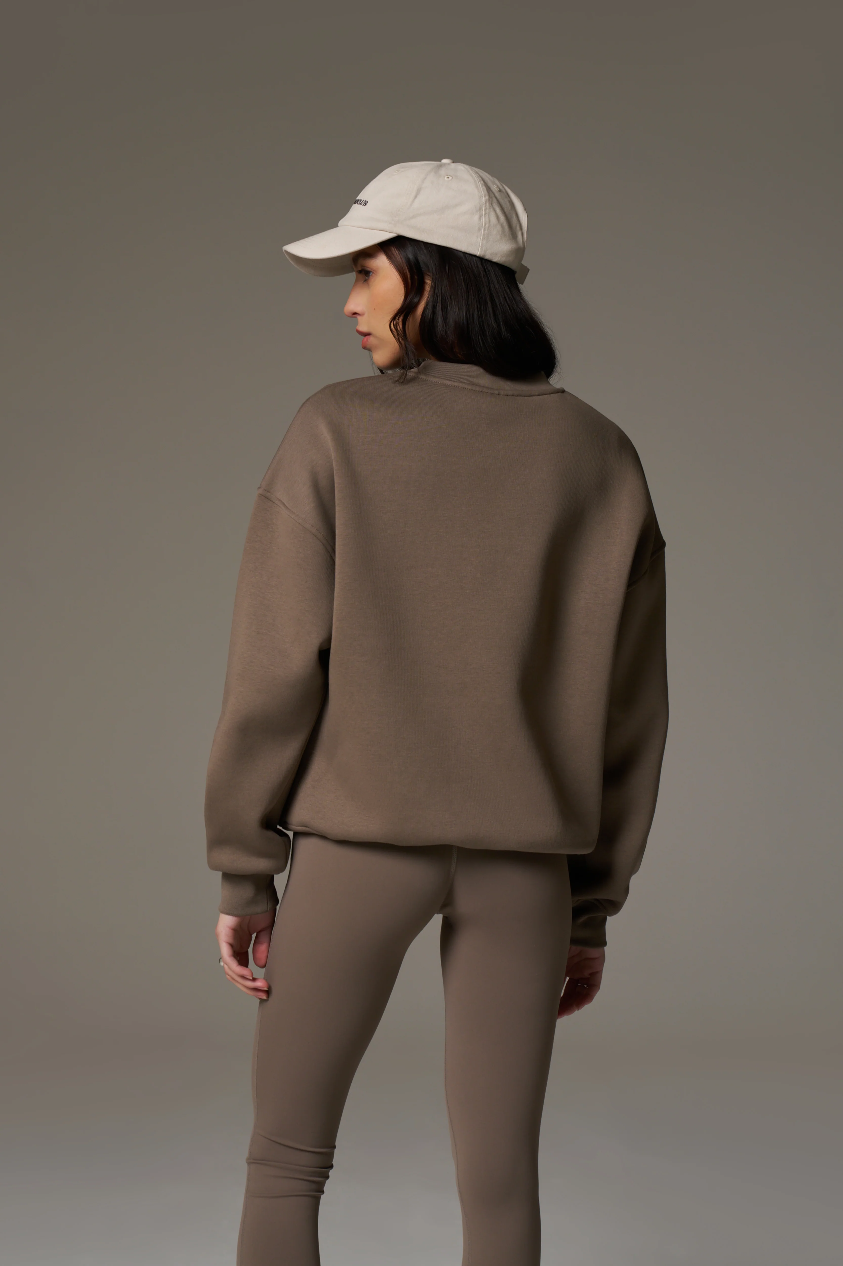 EMBLEM EMBROIDERED SWEATSHIRT - COCOA - Image 5