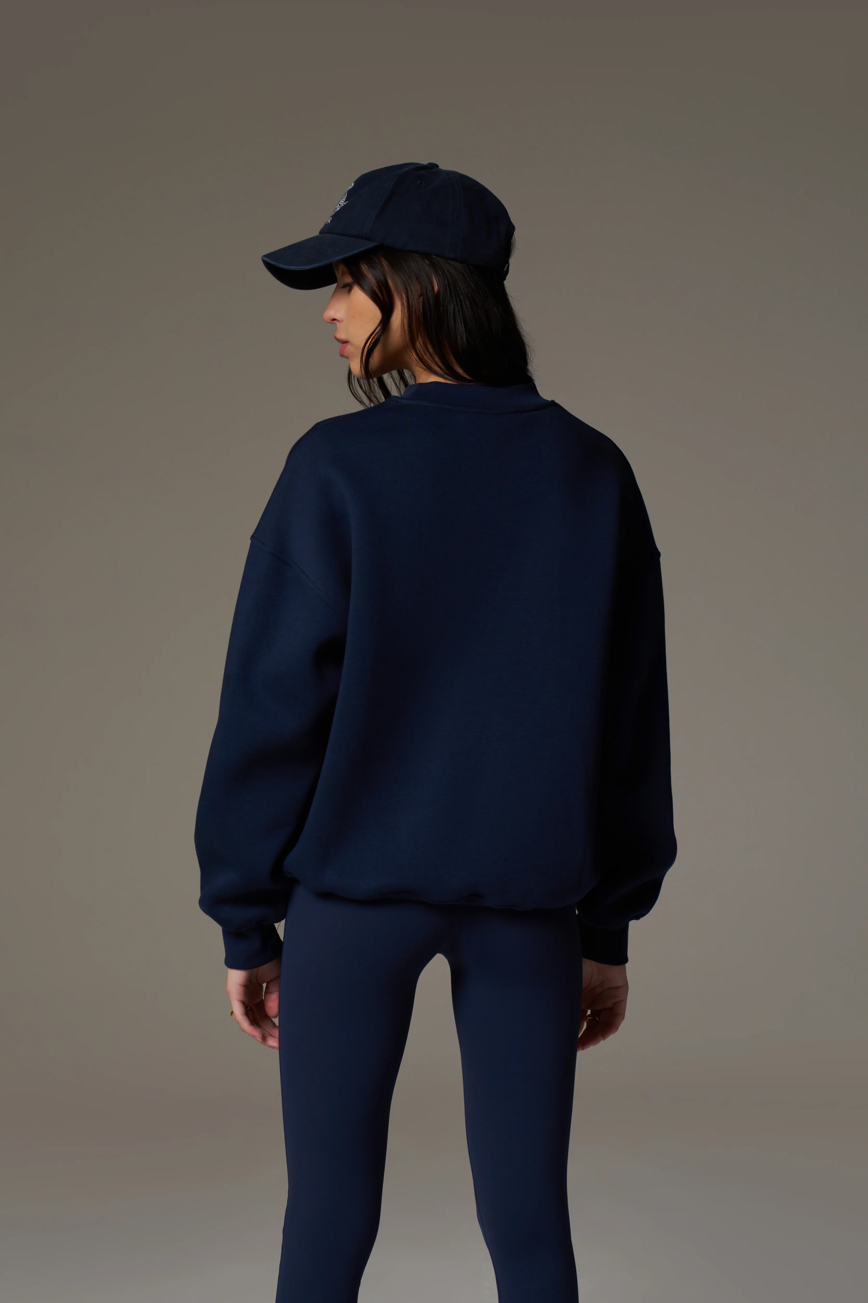 EMBLEM EMBROIDERED SWEATSHIRT - NAVY - Image 5