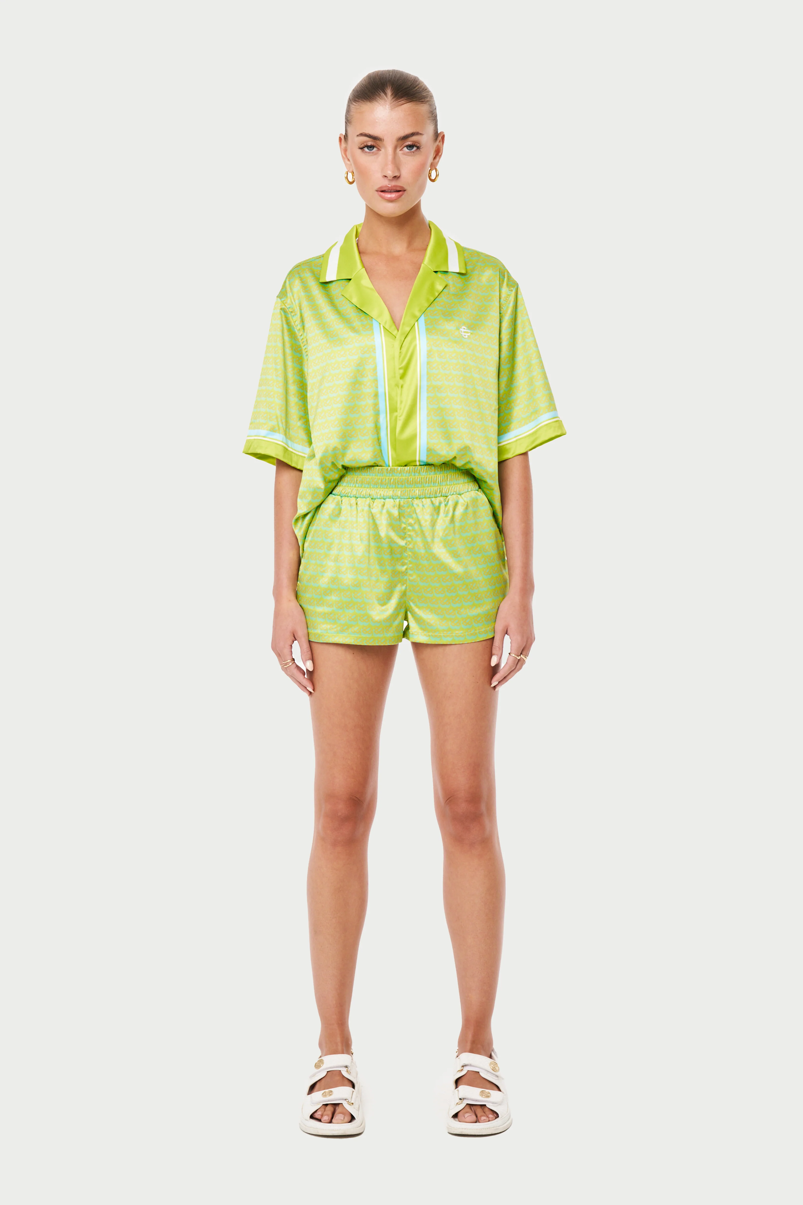 EMBLEM PRINTED RESORT SHORTS - YELLOW - Image 3