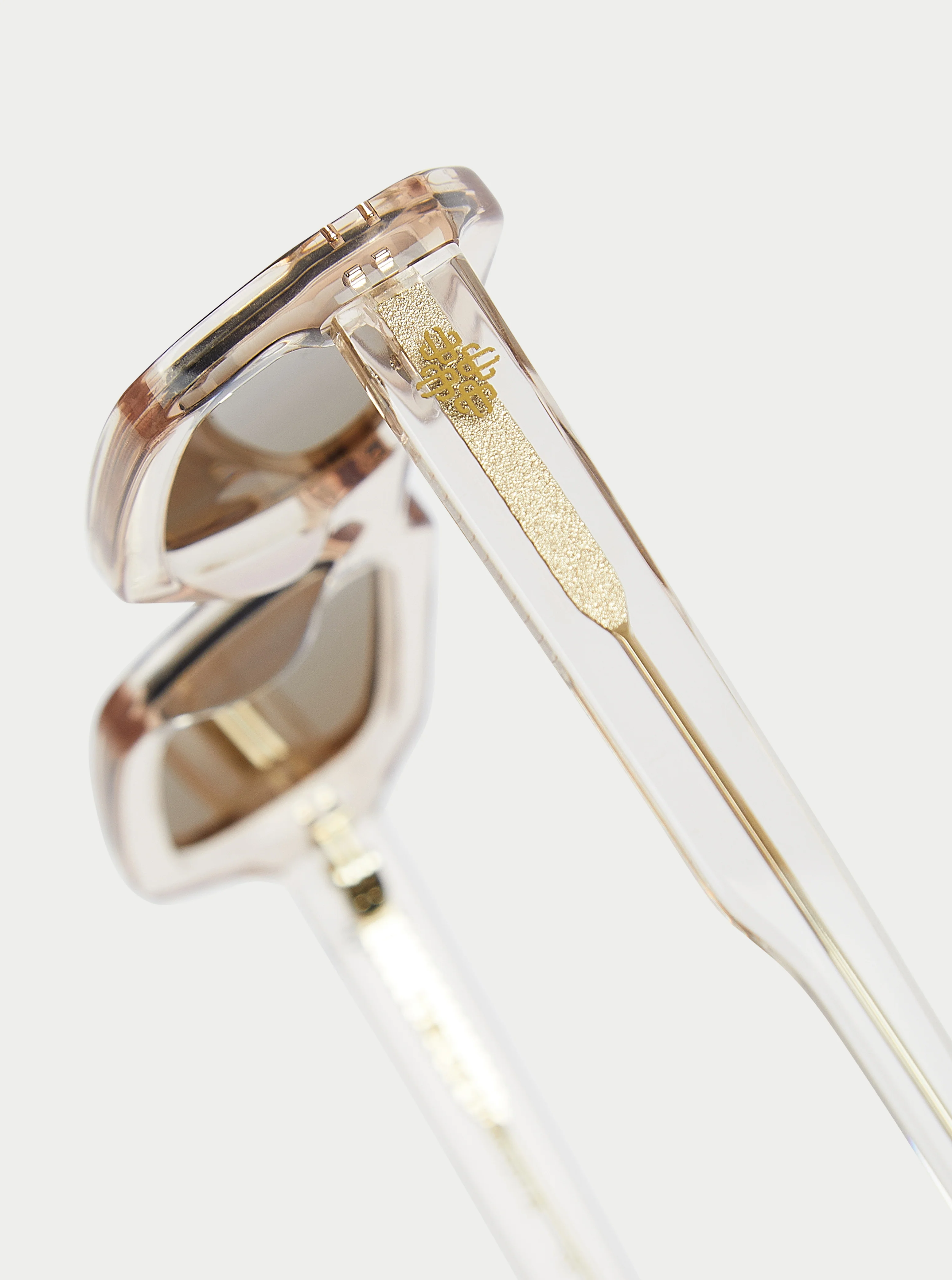 EMBLEM SUNGLASSES - CHAMPAGNE - Image 6