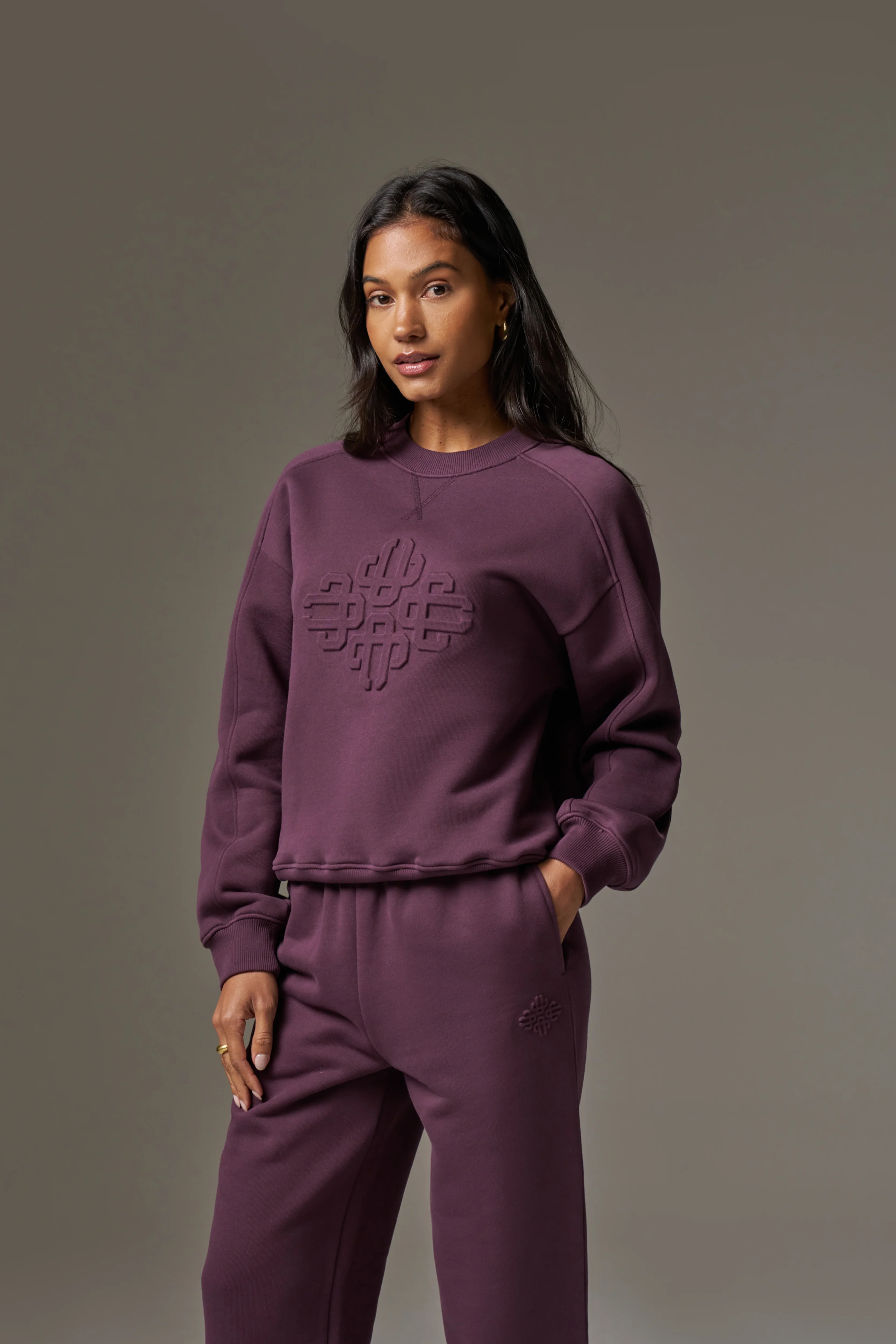 EMBOSSED SWEATSHIRT - PLUM - Image 6