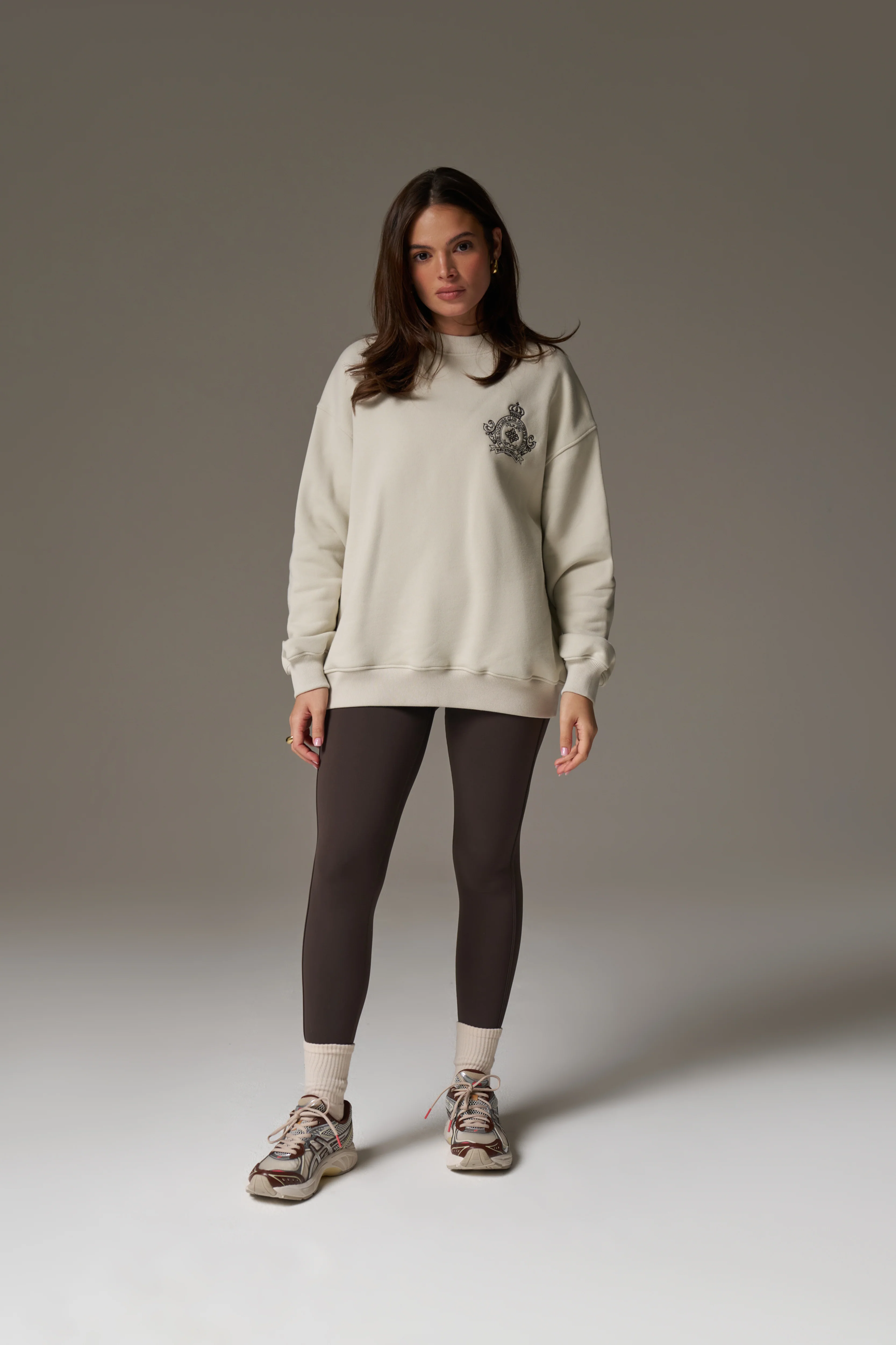 EMBROIDERED CREST OVERSIZED SWEATSHIRT - BONE - Image 8