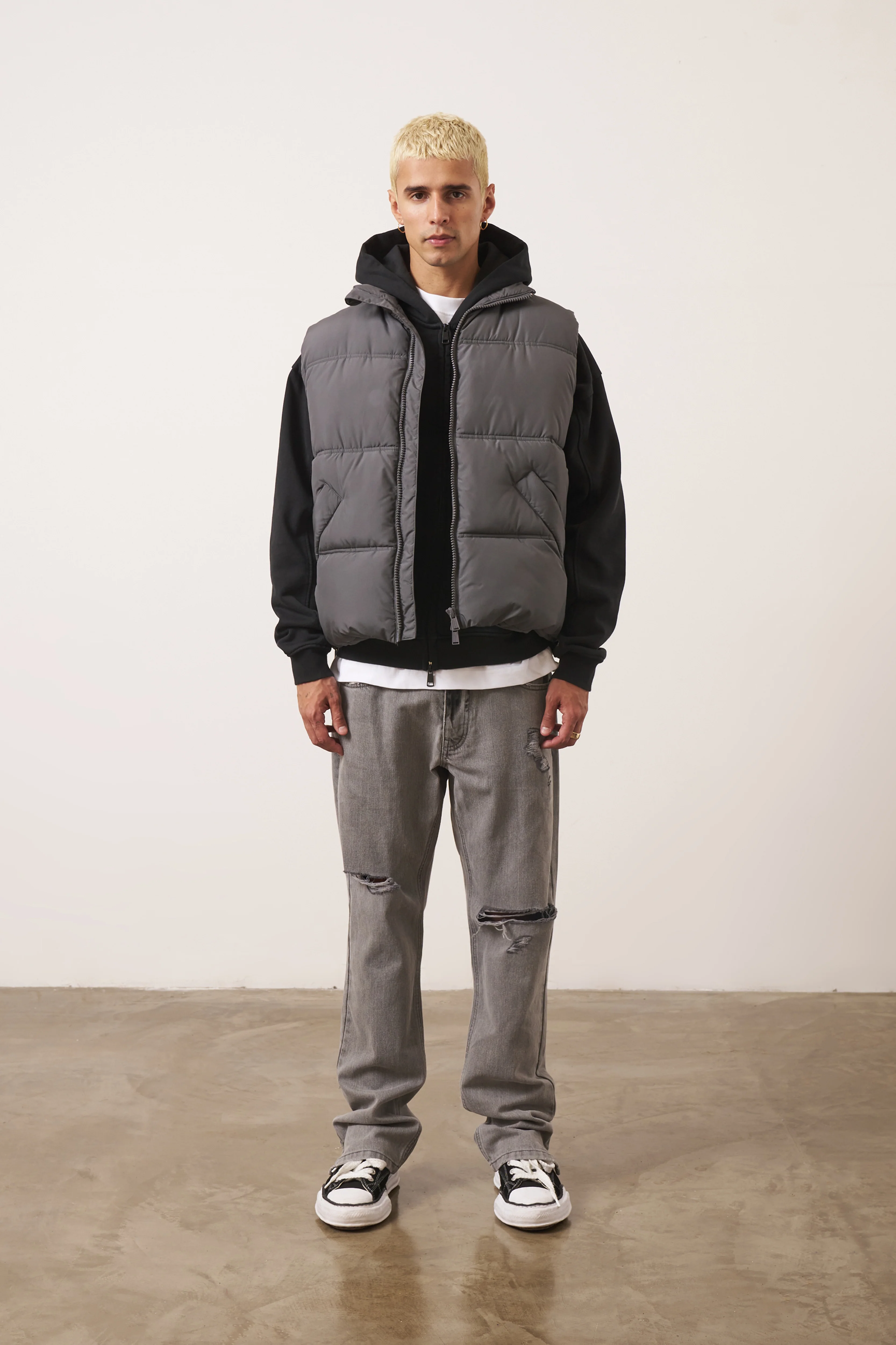 ESSENTIALS MATTE GILET - CHARCOAL - Image 5