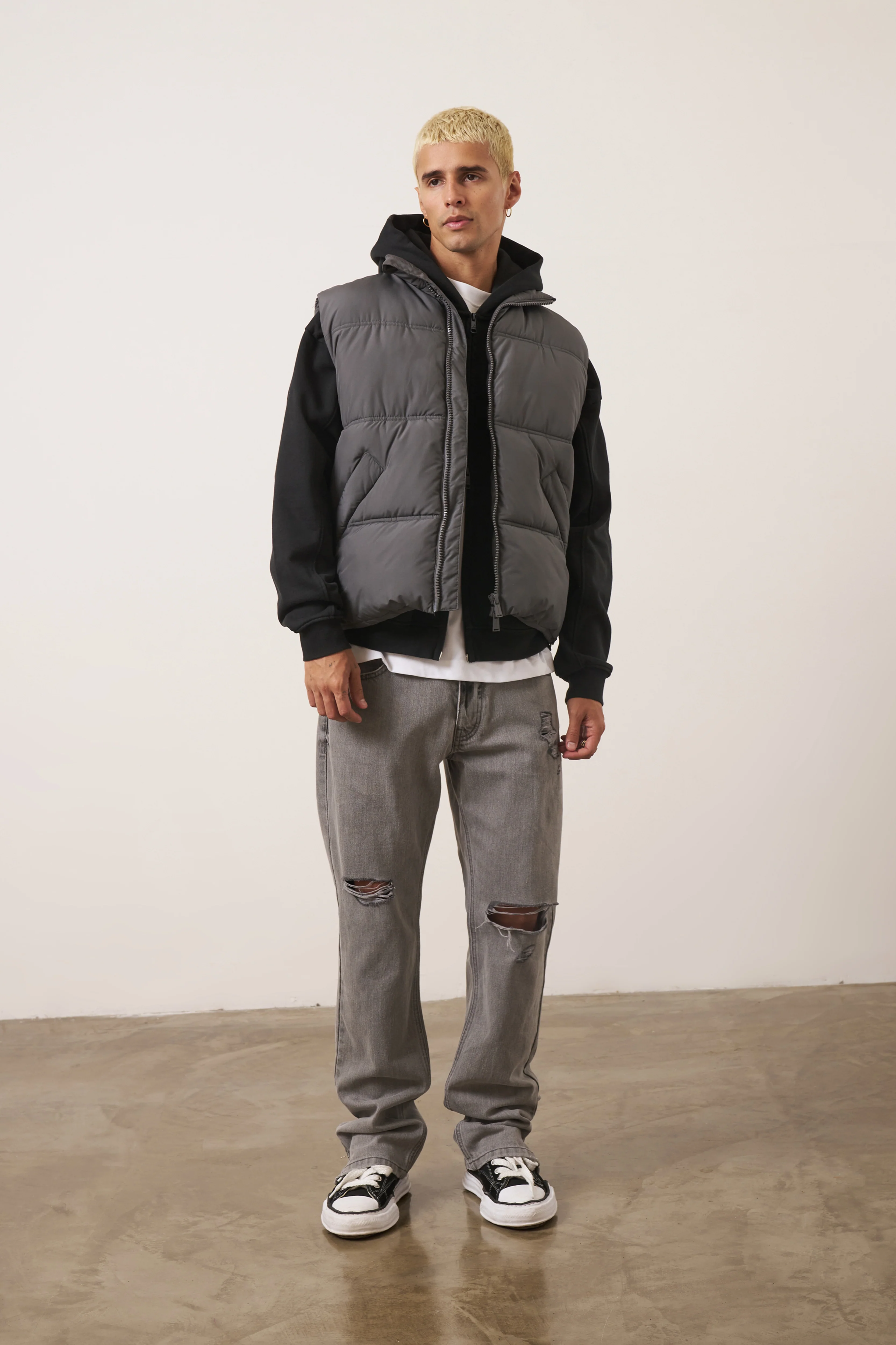 ESSENTIALS MATTE GILET - CHARCOAL - Image 6