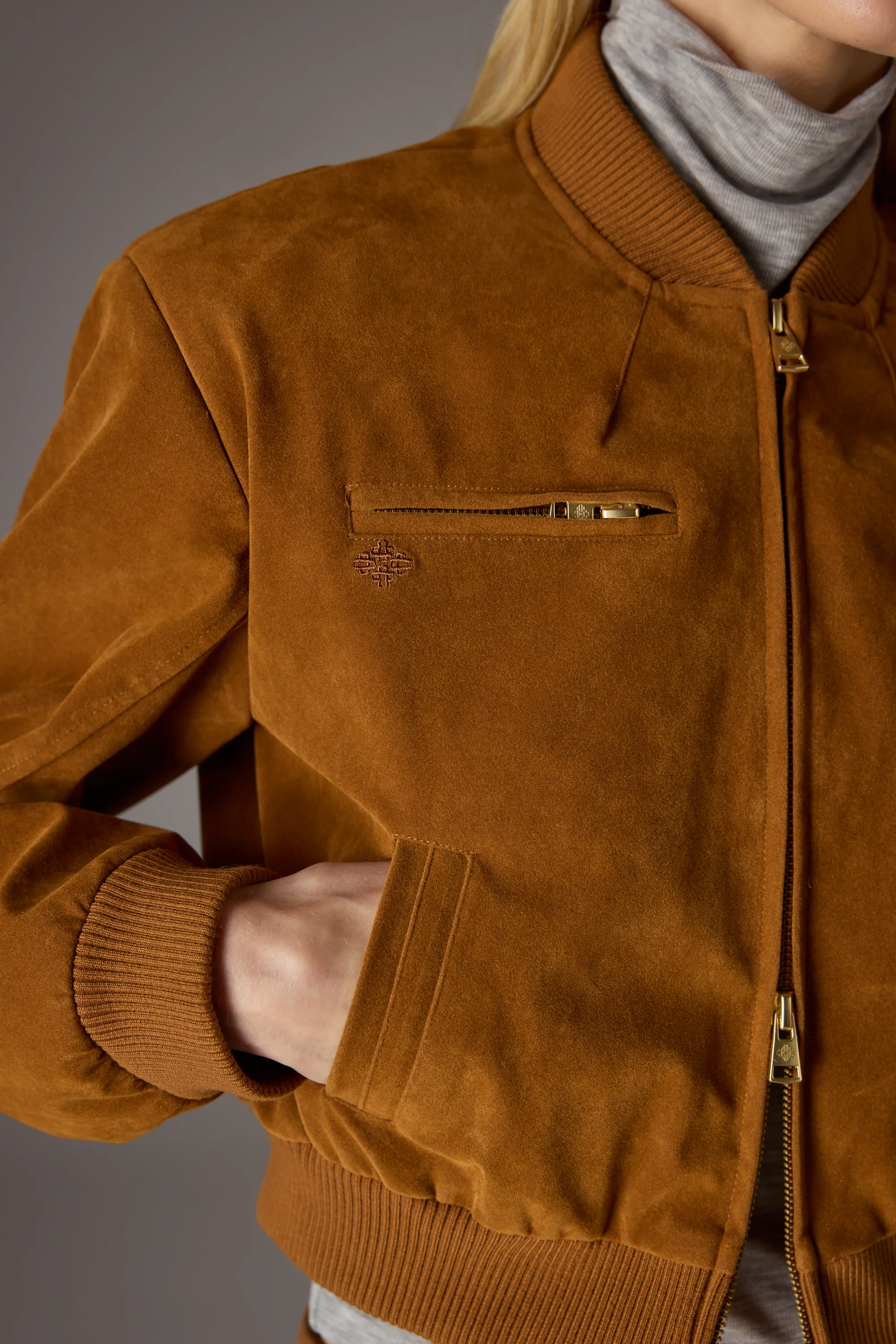 FAUX SUEDE BOMBER JACKET - TAN - Image 5