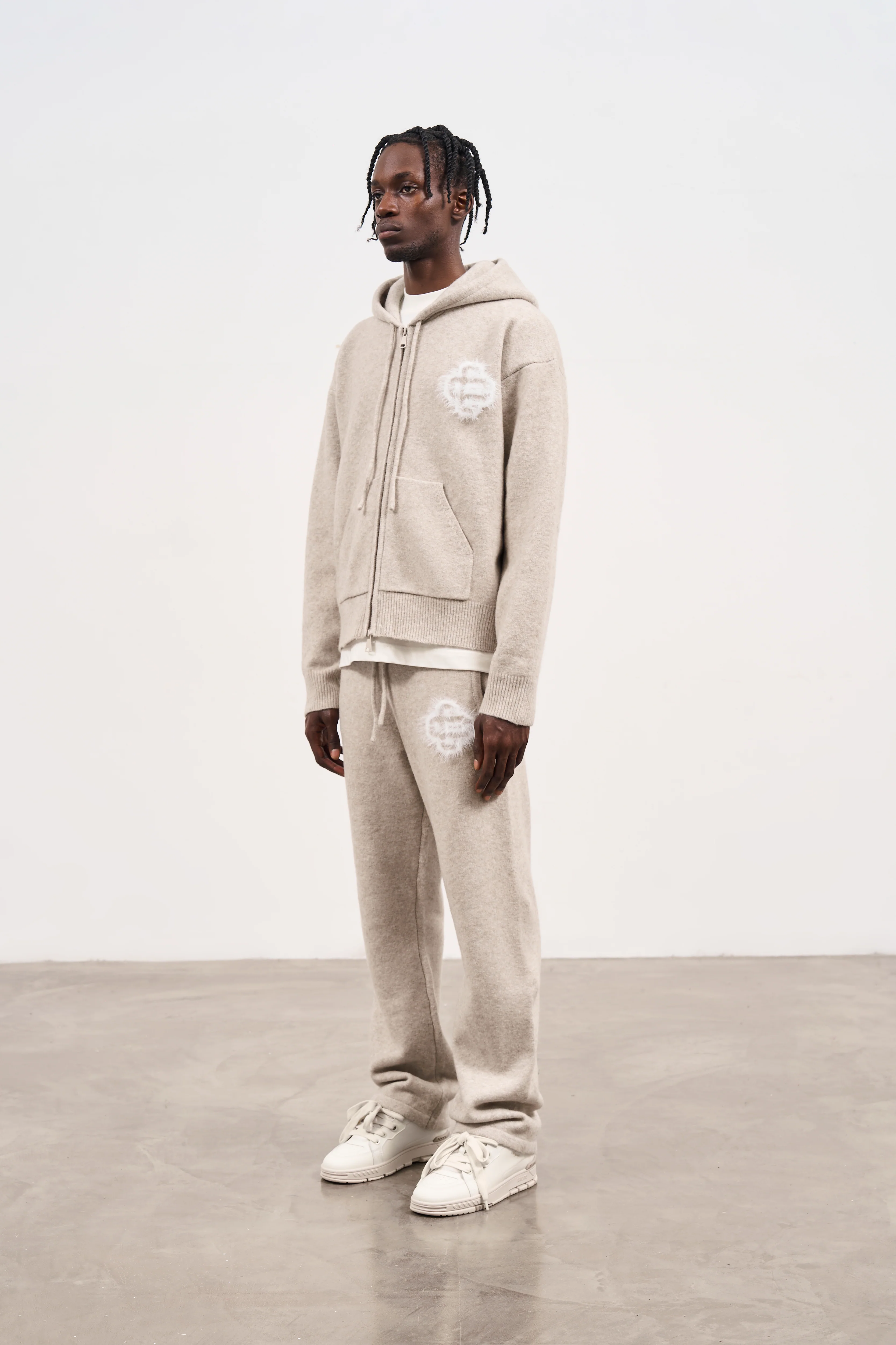 FLUFFY EMBLEM ZIP THROUGH KNITTED HOODIE - BEIGE - Image 6