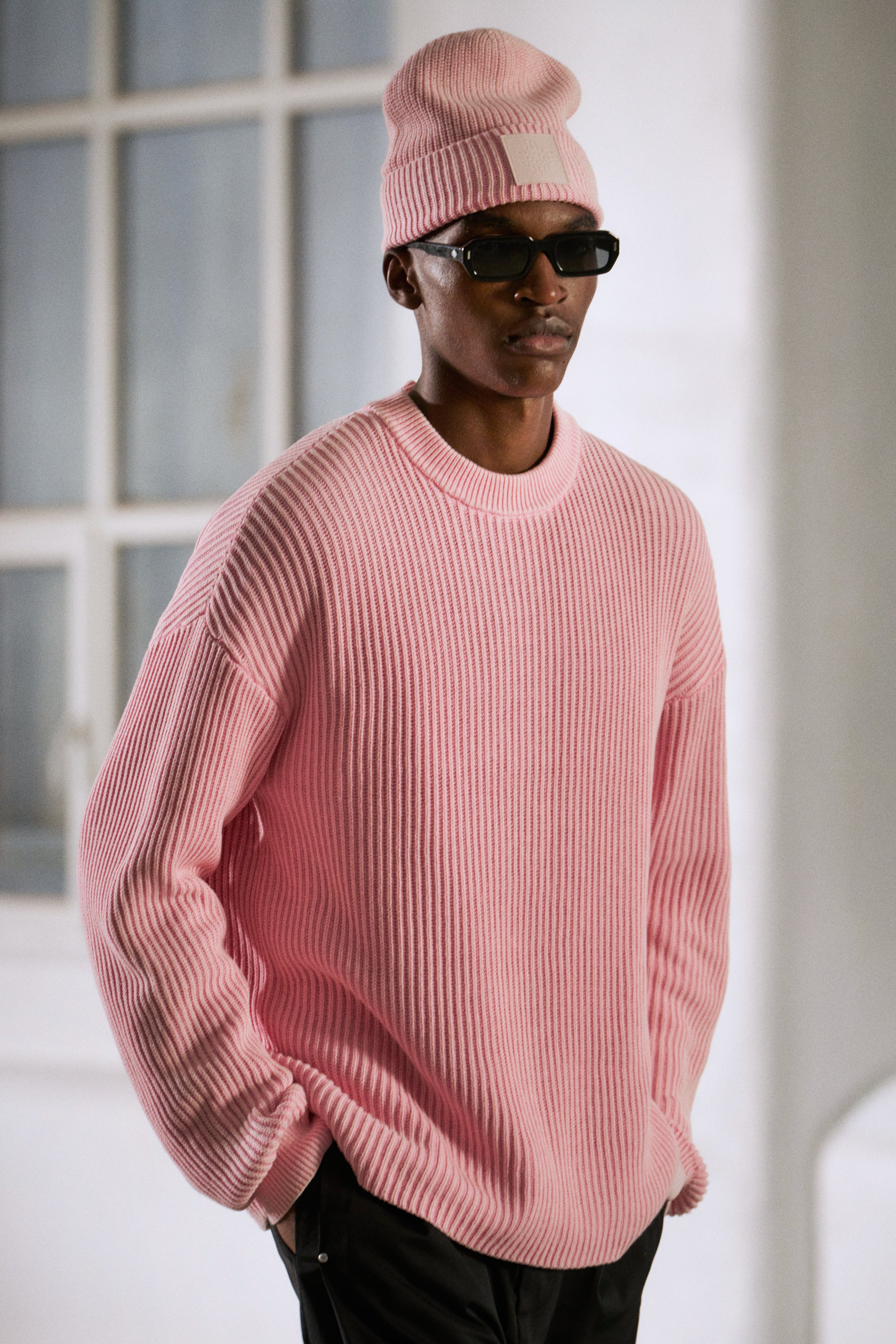 HEAVY WASHED RIBBED KNIT CREW - PINK - Image 5