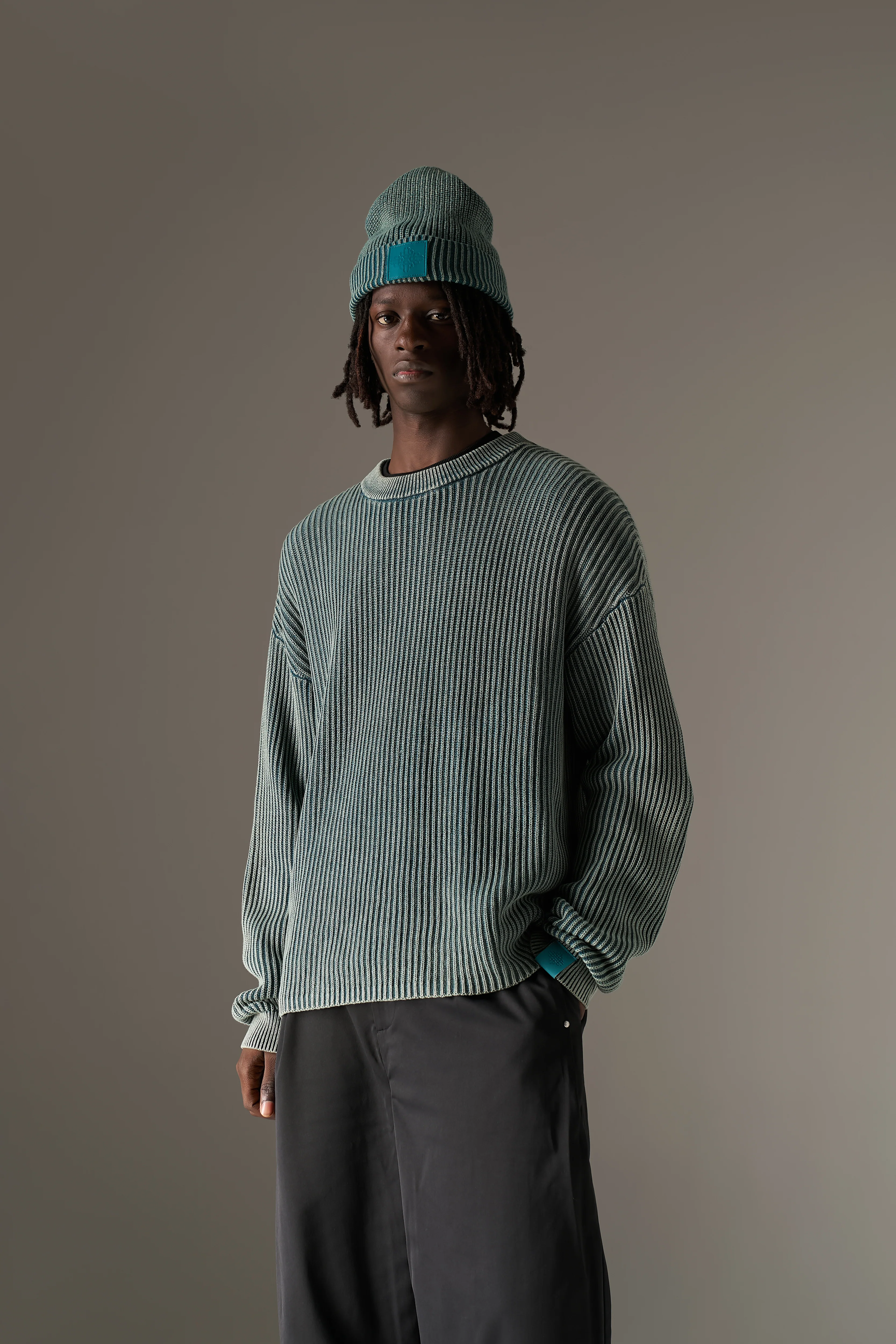 HEAVY WASHED RIBBED KNIT CREW - TEAL - Image 2