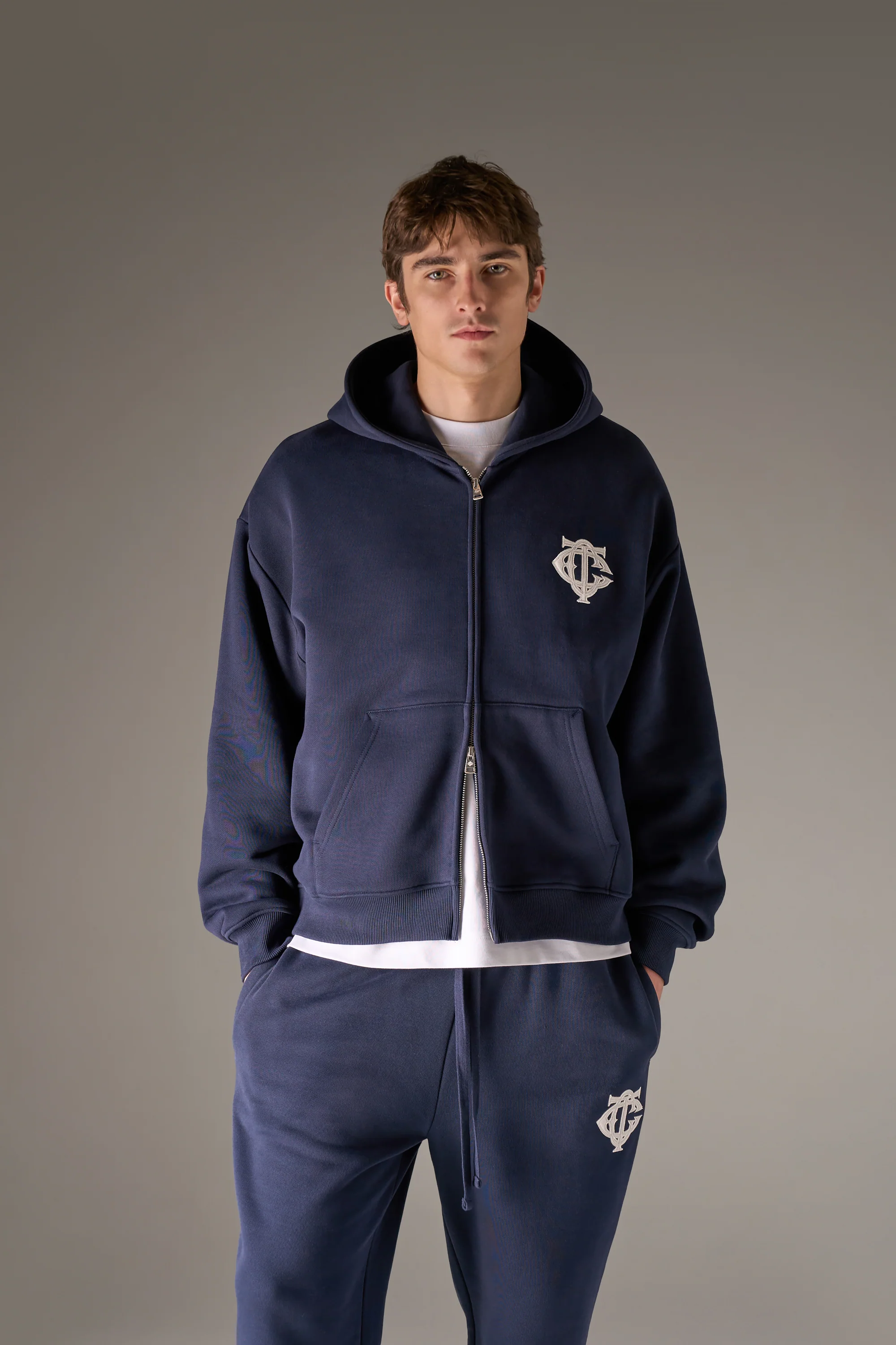 HEAVYWEIGHT MONOGRAM APPLIQUE EMBLEM ZIP THROUGH - NAVY - Image 2