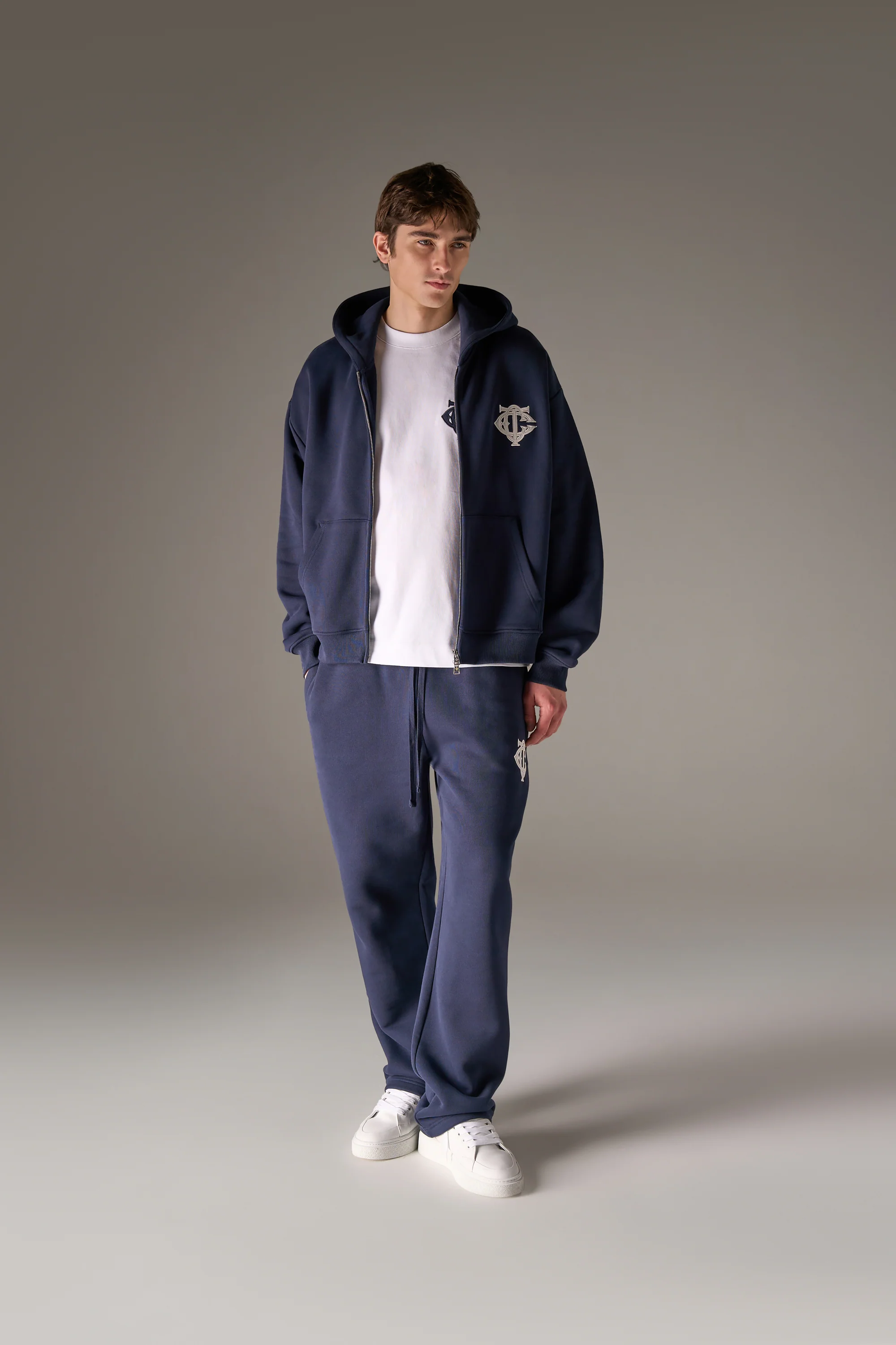 HEAVYWEIGHT MONOGRAM APPLIQUE EMBLEM ZIP THROUGH - NAVY - Image 3