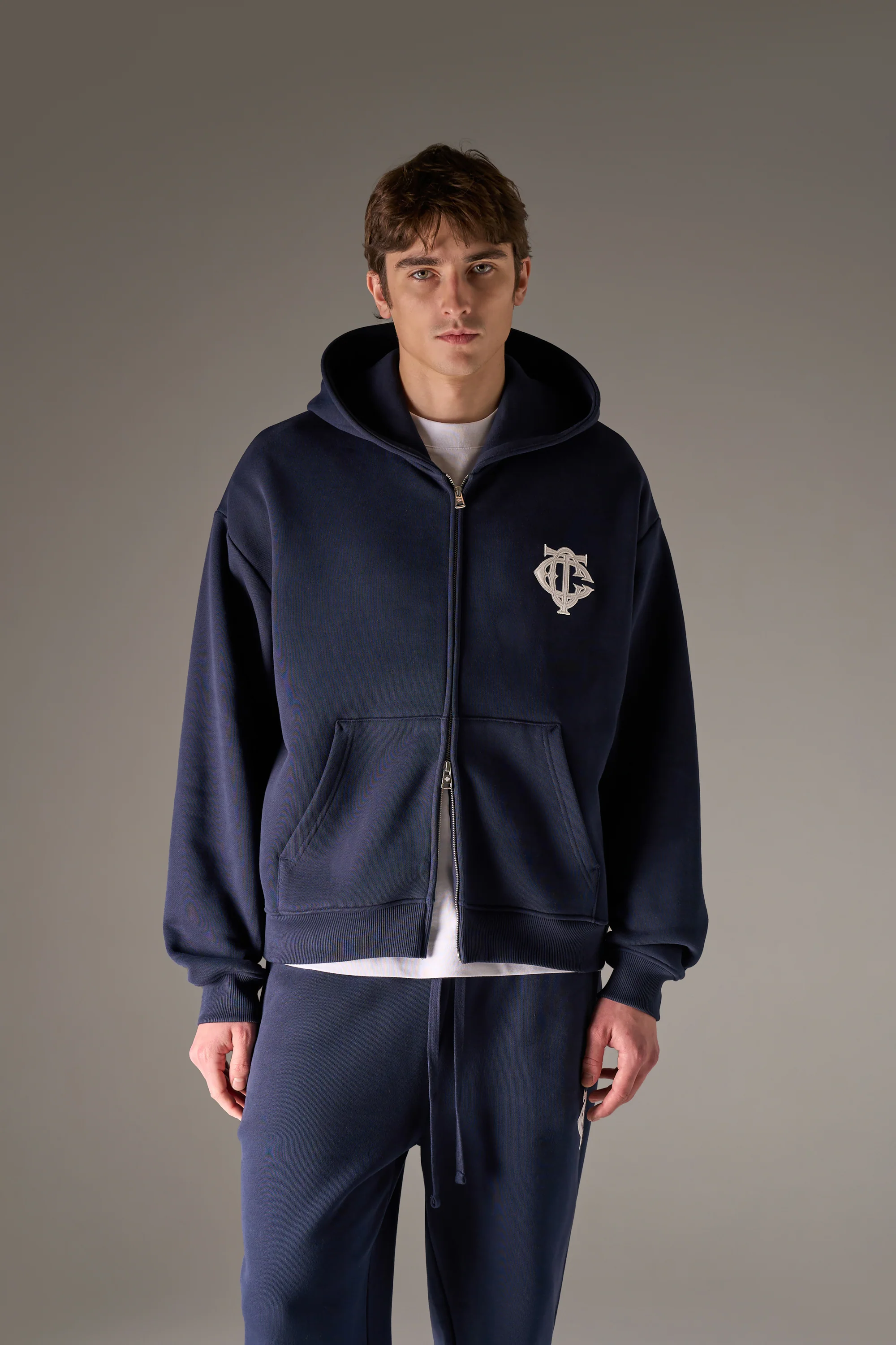 HEAVYWEIGHT MONOGRAM APPLIQUE EMBLEM ZIP THROUGH - NAVY - Image 4