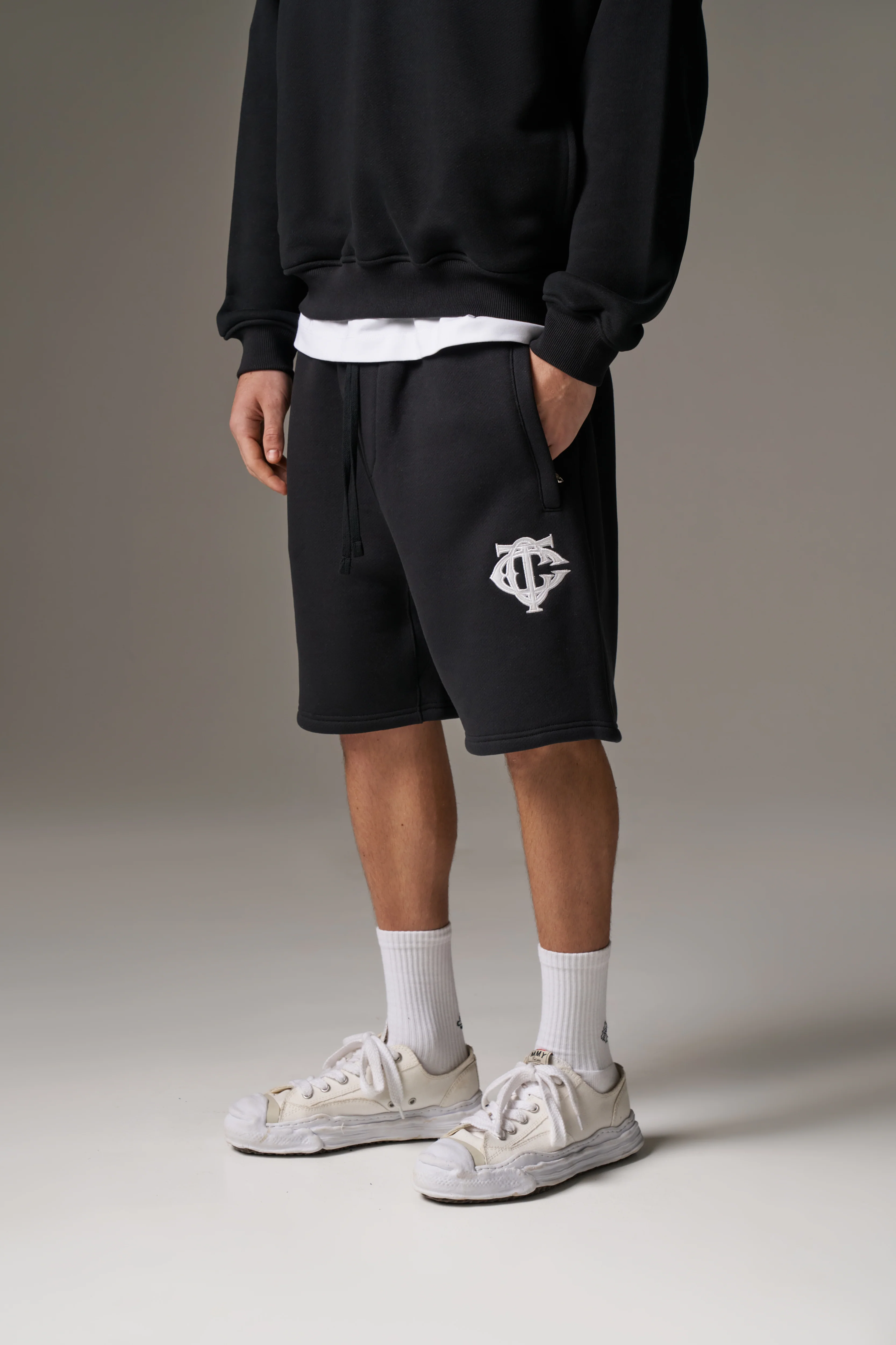 HEAVYWEIGHT MONOGRAM SHORTS - BLACK - Image 2