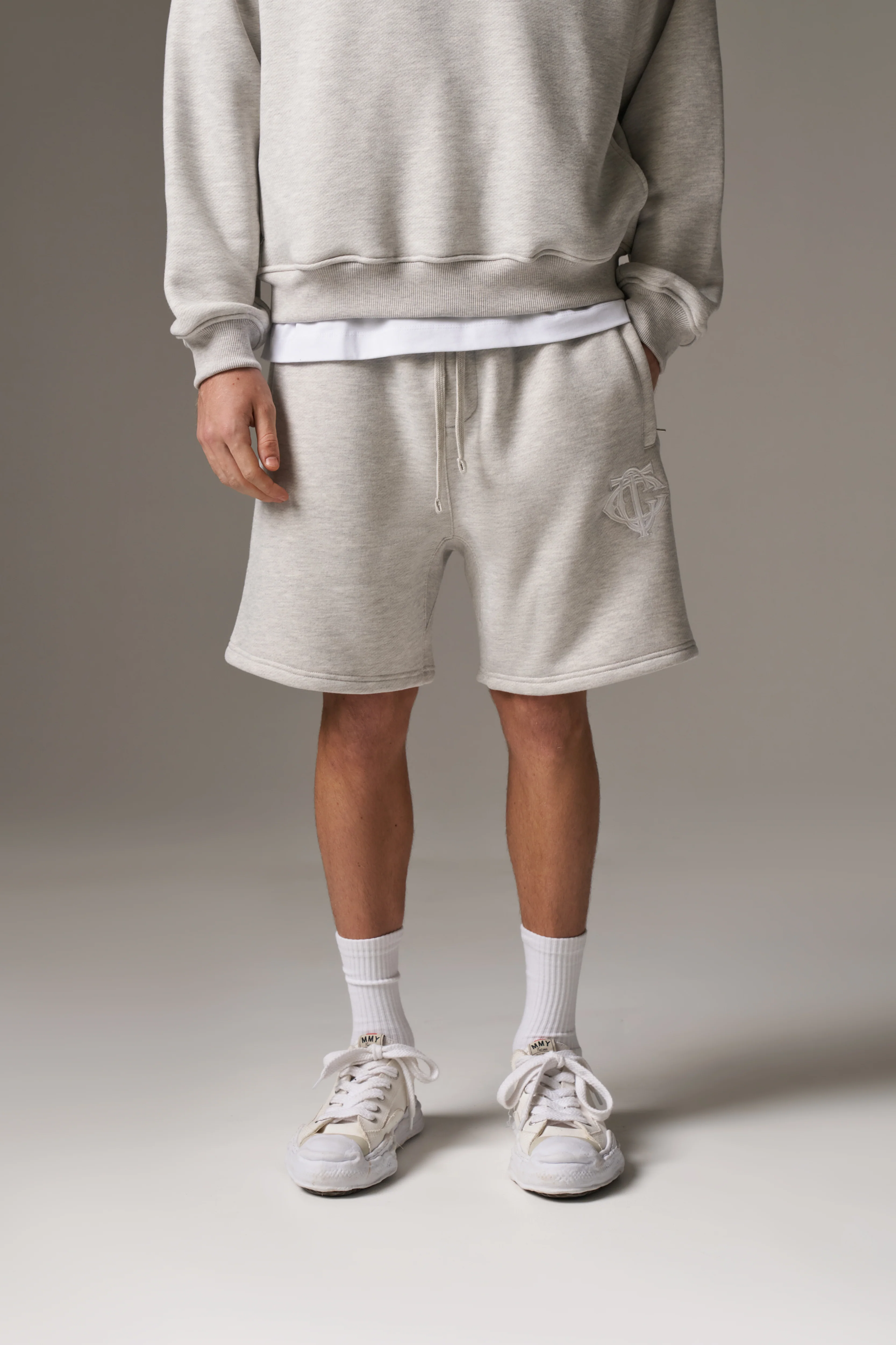HEAVYWEIGHT MONOGRAM SHORTS - GREY MARL - Image 4