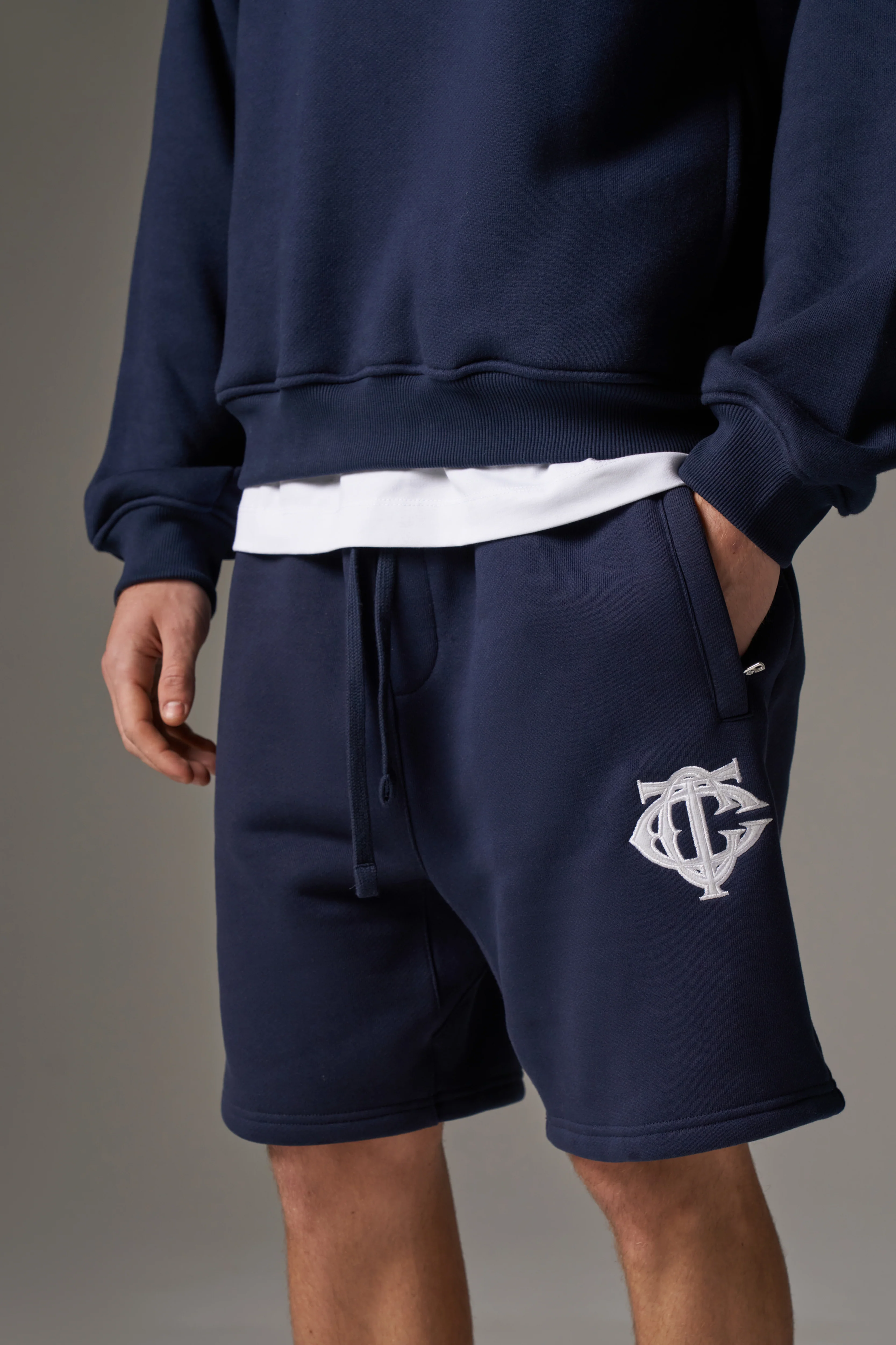 HEAVYWEIGHT MONOGRAM SHORTS - NAVY - Image 4