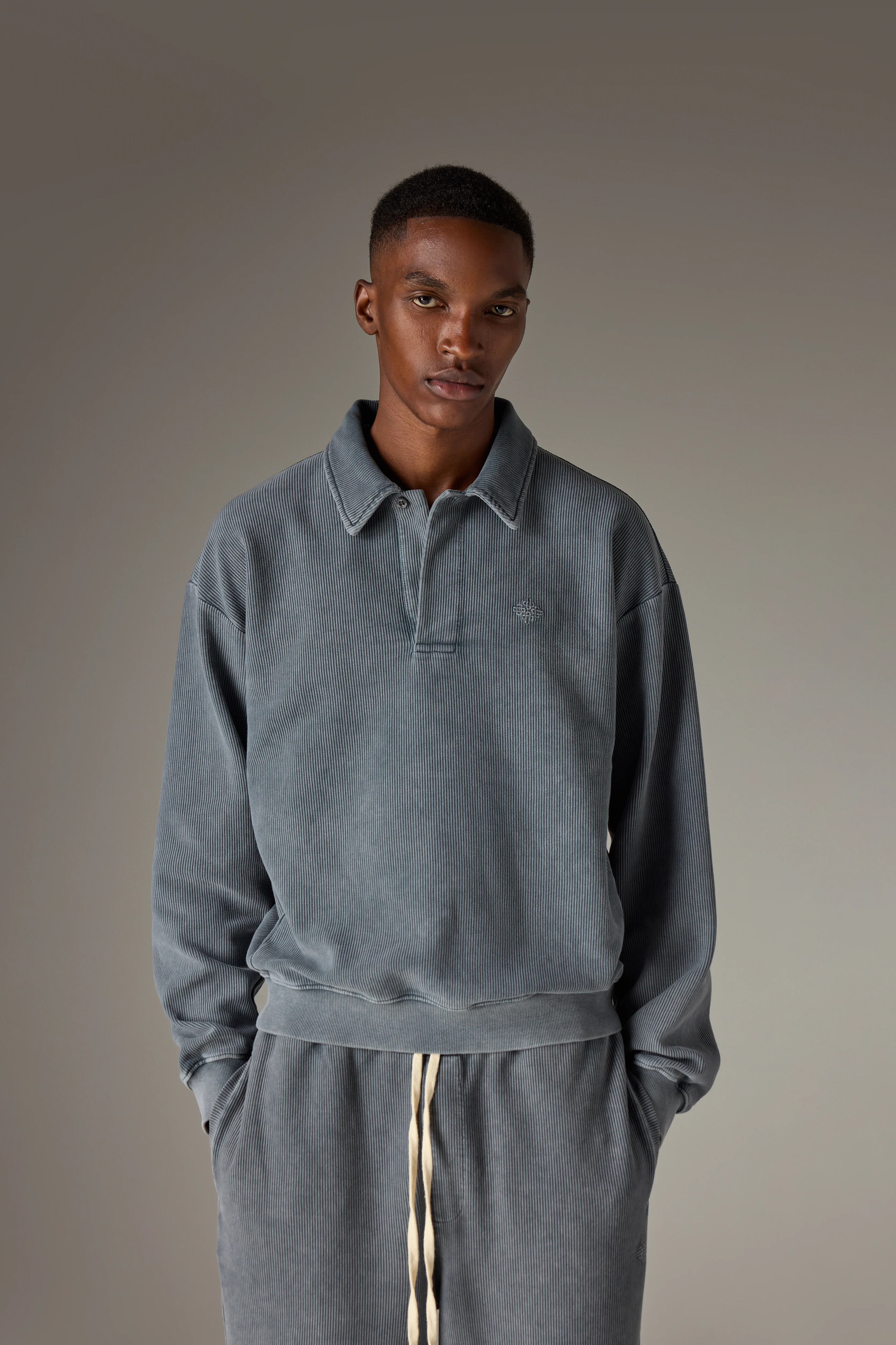 HEAVYWEIGHT WASHED RIBBED POLO SWEATSHIRT - GREY - Image 4