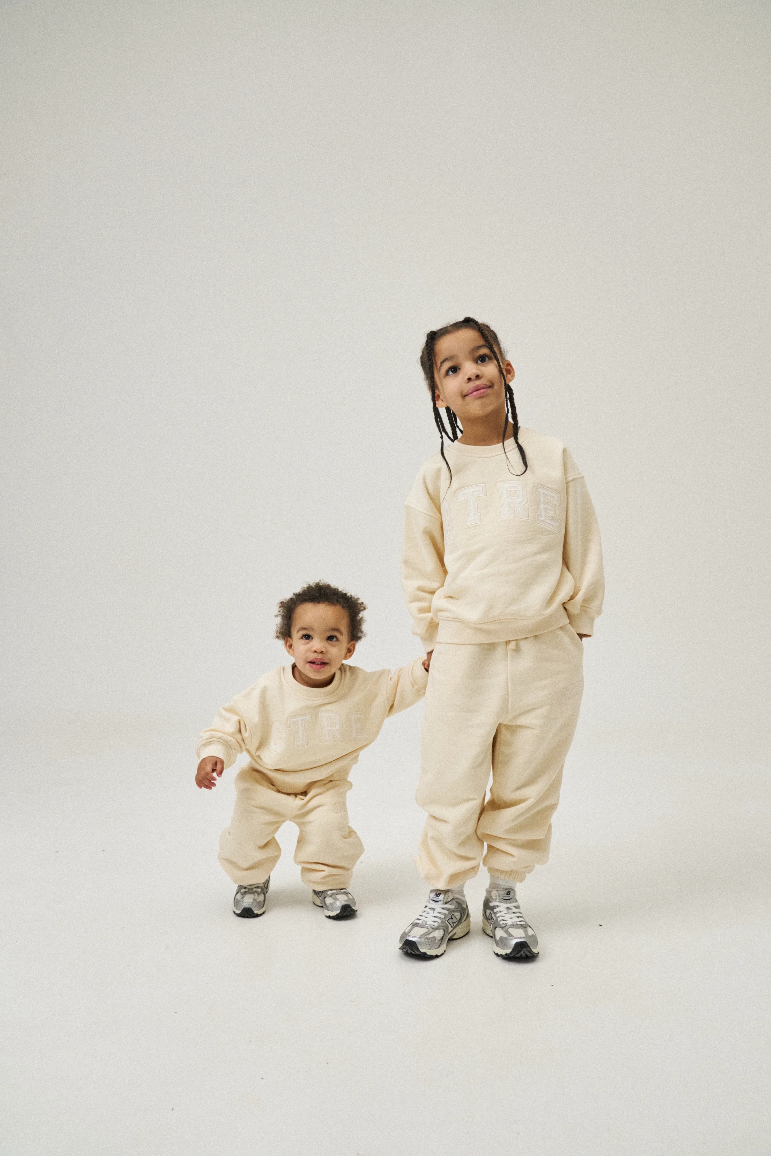 JUNIOR CTRE JOGGERS - BUTTERMILK - Image 3