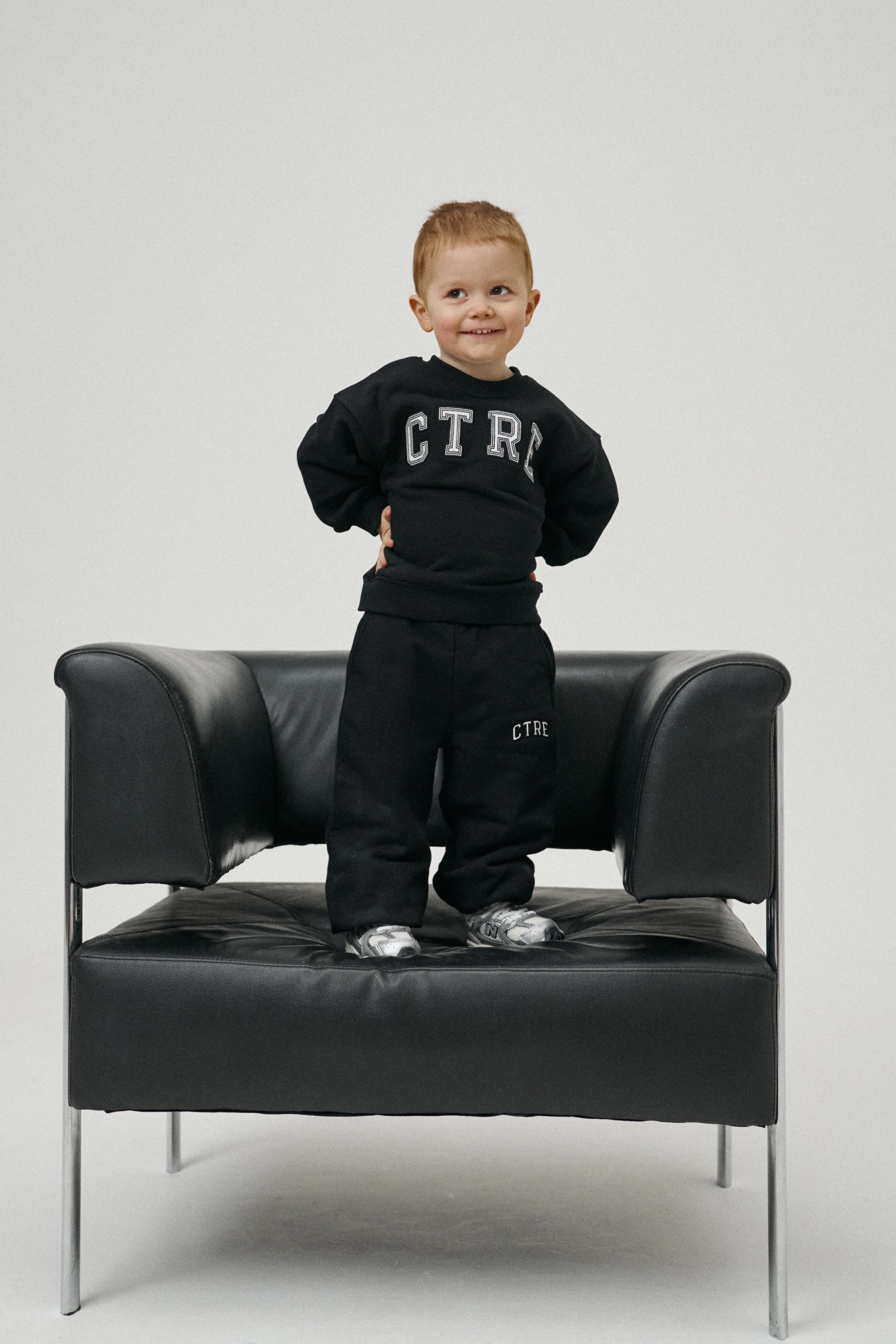 JUNIOR CTRE SWEATSHIRT - BLACK - Image 3