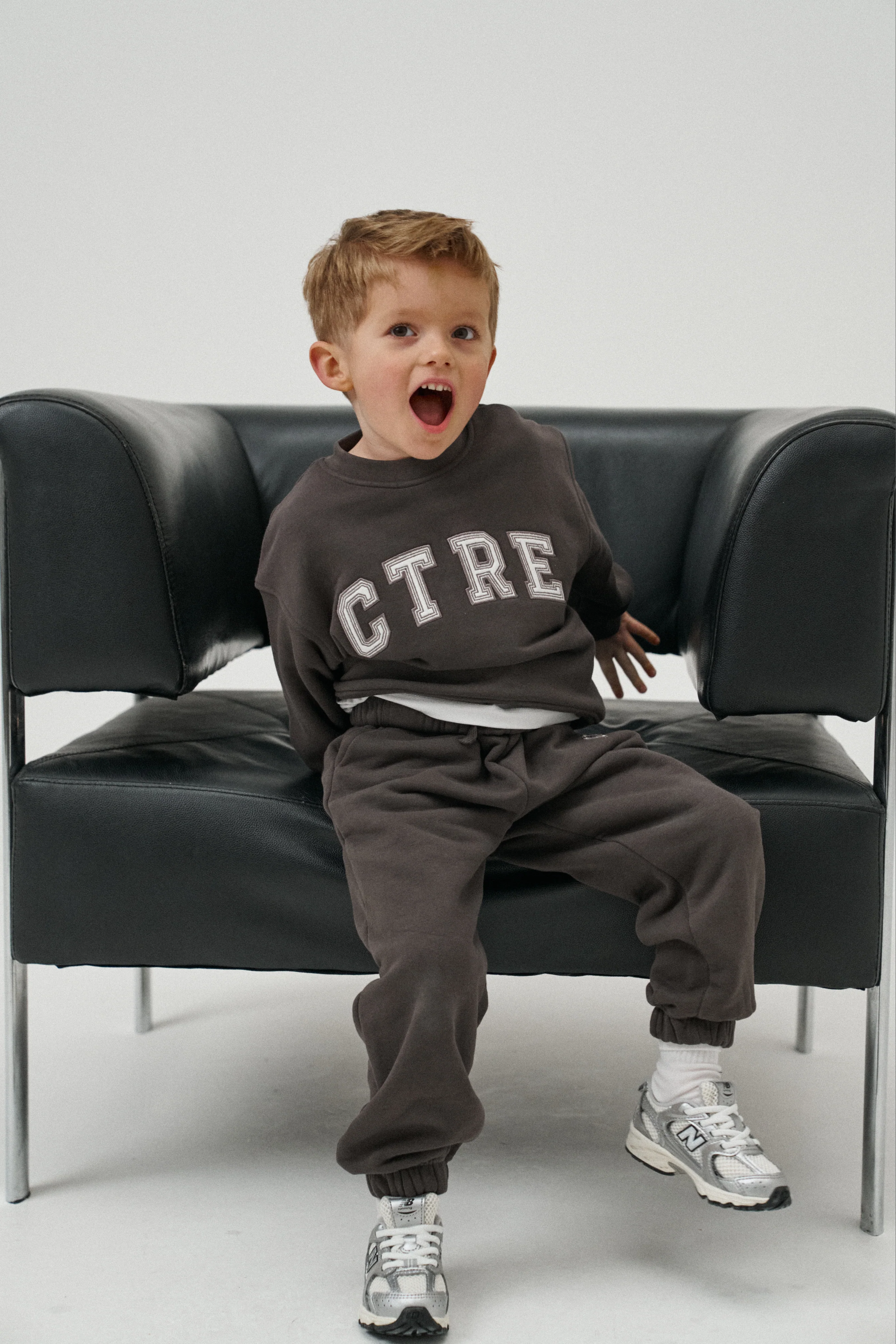 JUNIOR CTRE SWEATSHIRT - BROWN - Image 3