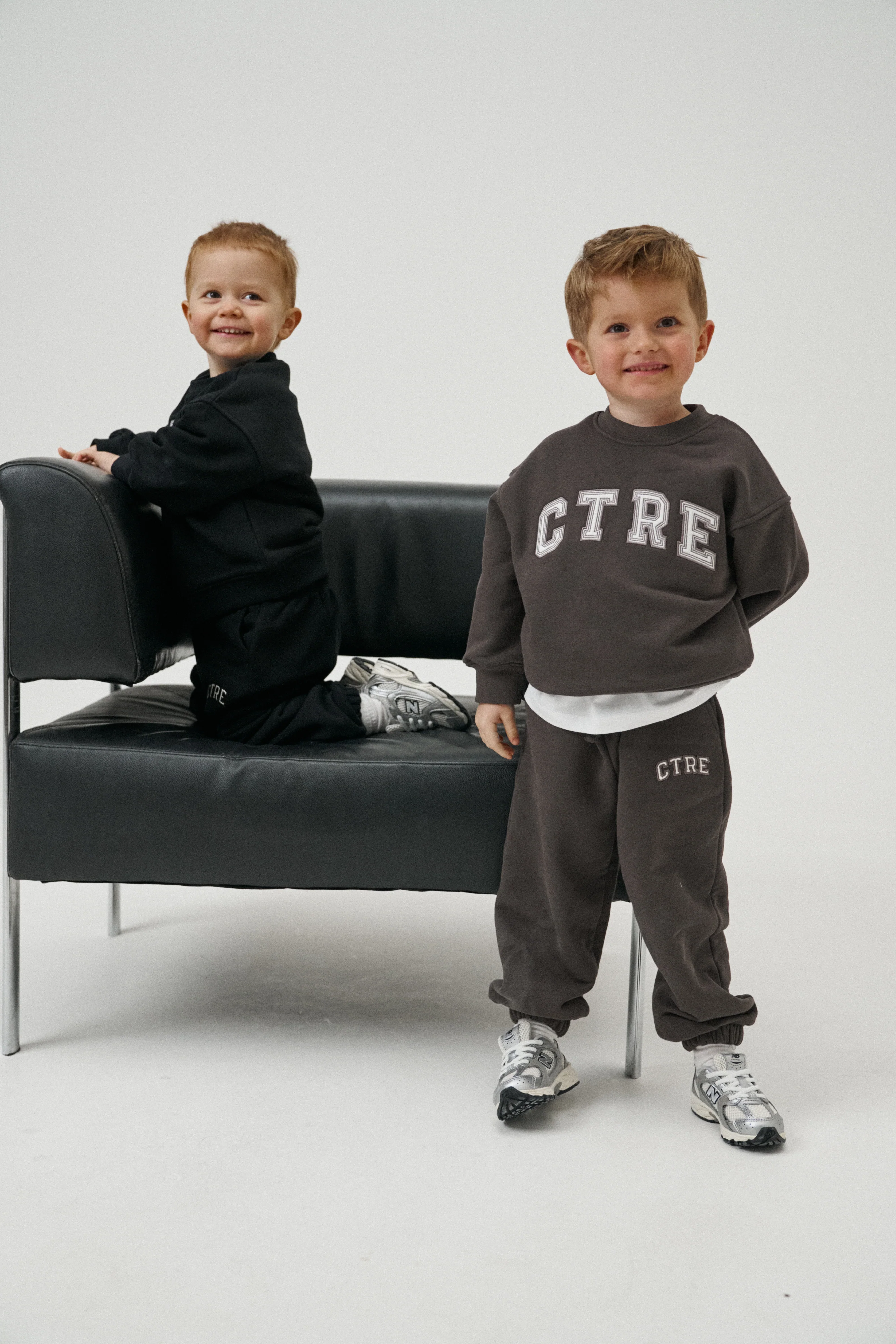 JUNIOR CTRE SWEATSHIRT - BROWN - Image 5