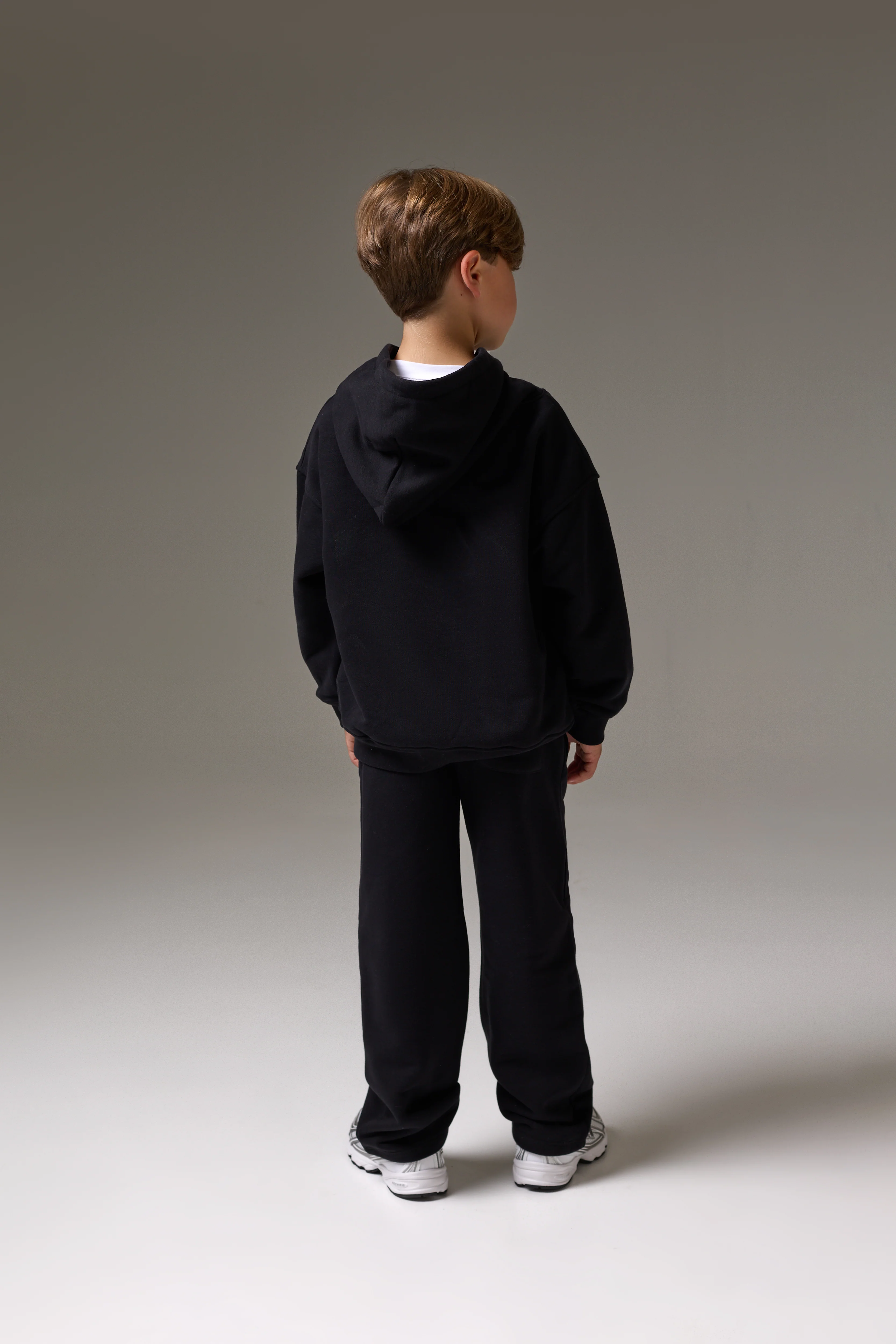 JUNIOR EMBLEM APPLIQUE HOODIE - BLACK - Image 5