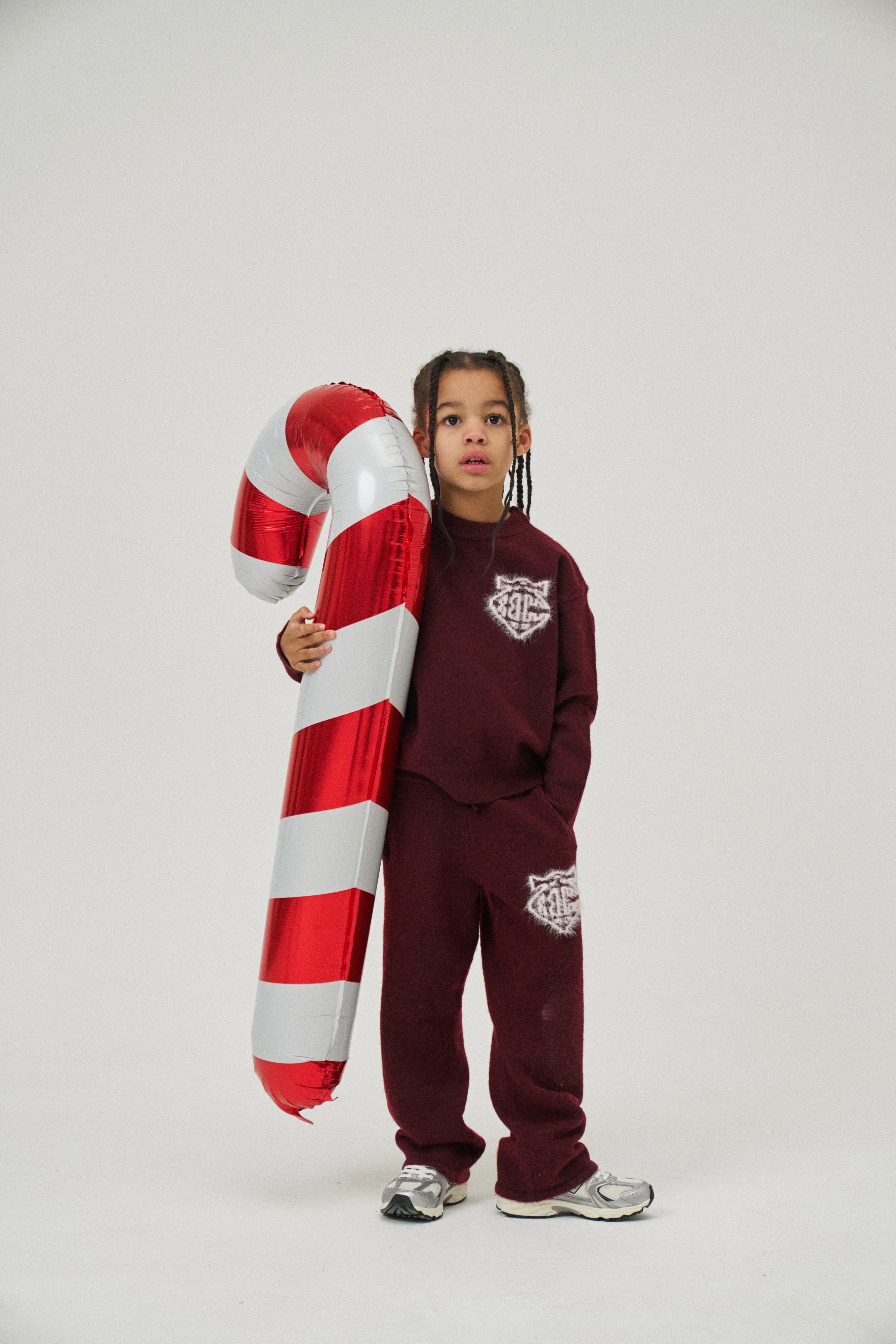 JUNIOR MONOGRAM FLUFFY KNIT CREW - BURGUNDY - Image 3