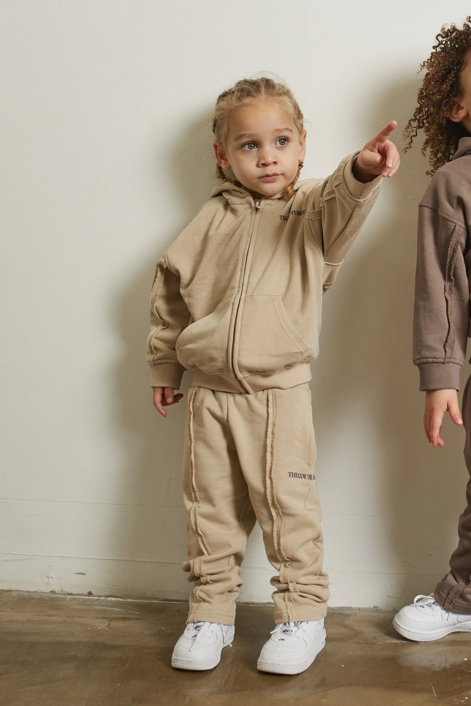 KIDS RAW SEAM MEMBERS ONLY JOGGERS - BEIGE - Image 3