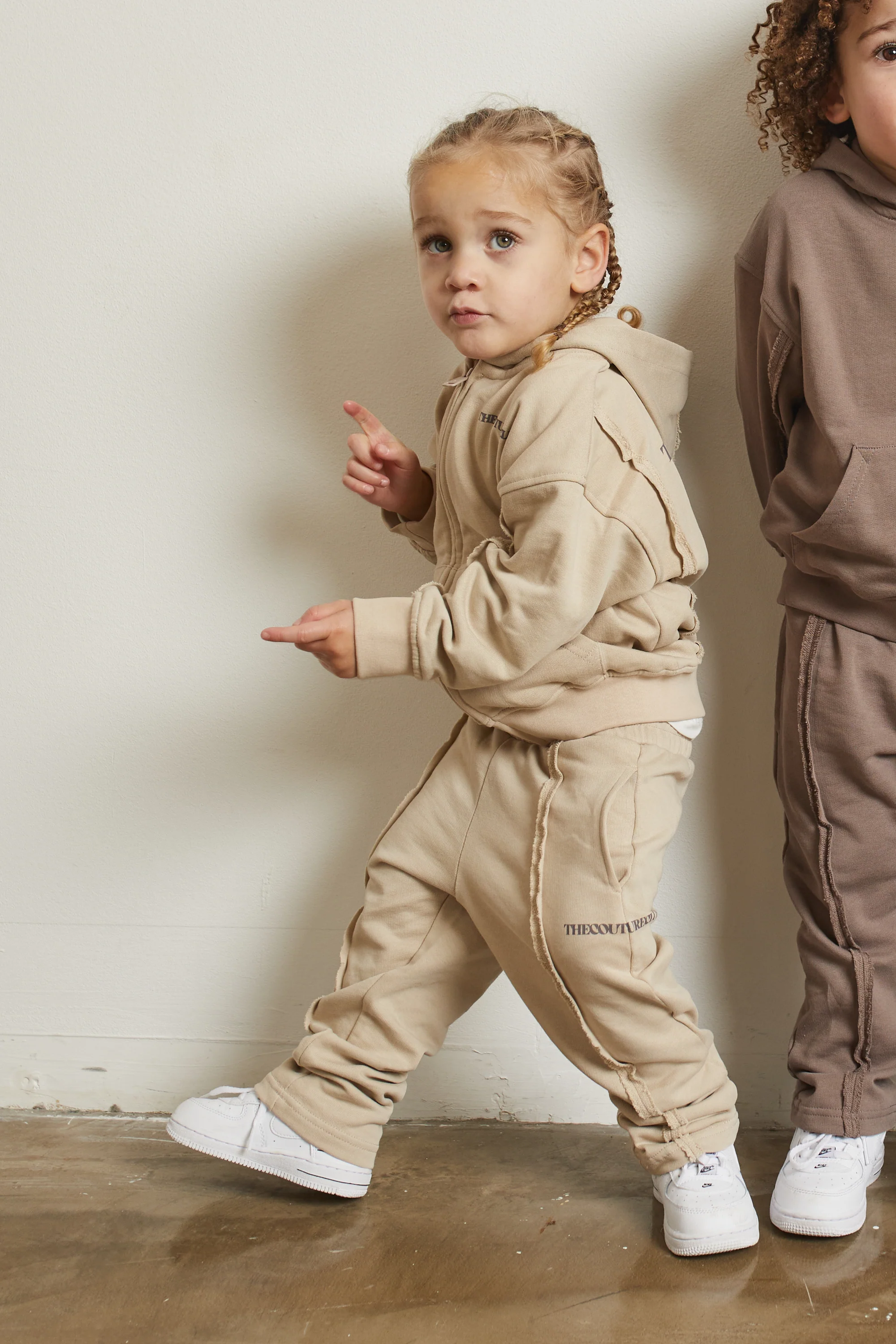 KIDS RAW SEAM MEMBERS ONLY JOGGERS - BEIGE - Image 4