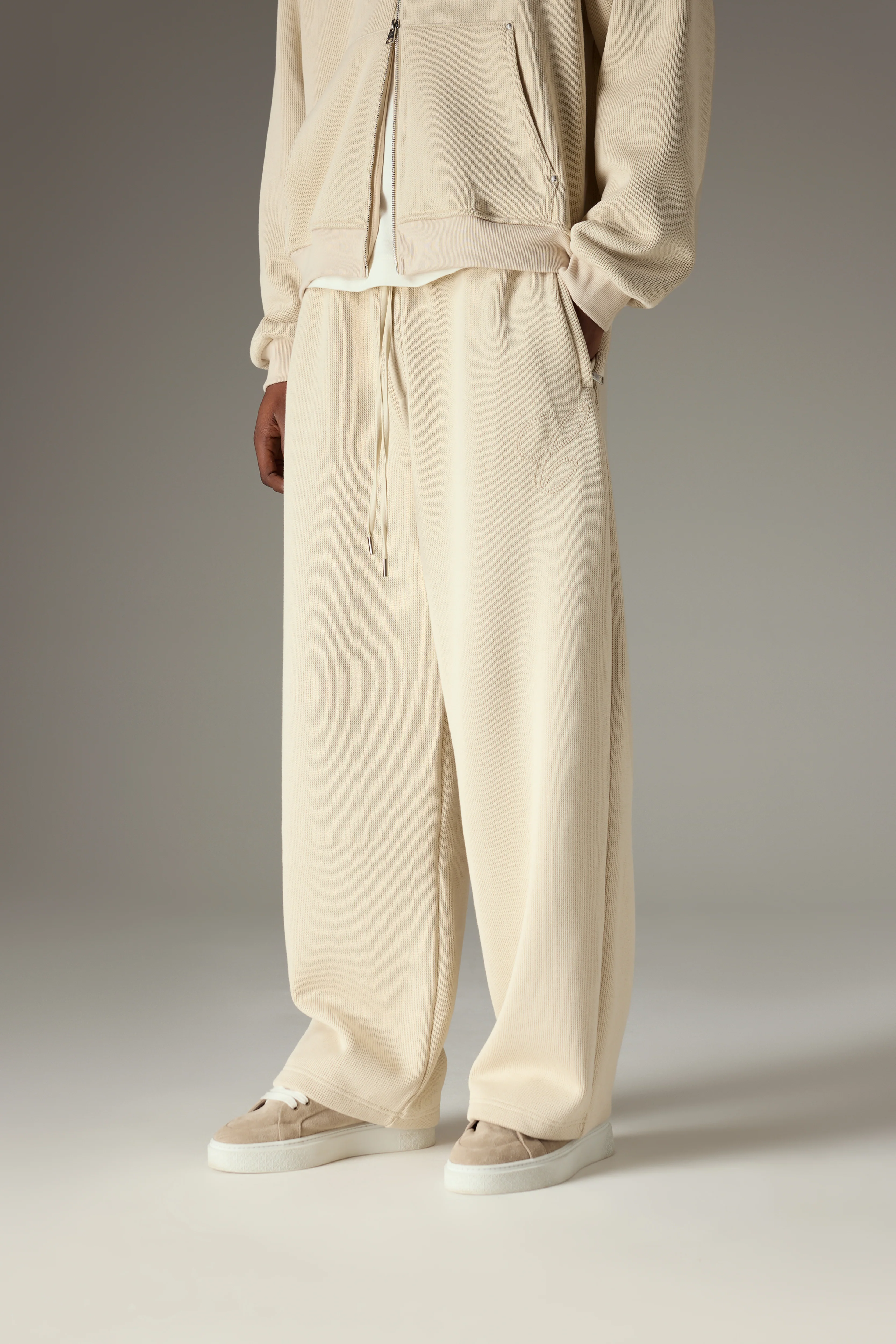 KNIT CONTRAST DRAWCORDS RELAXED JOGGERS - BEIGE - Image 2