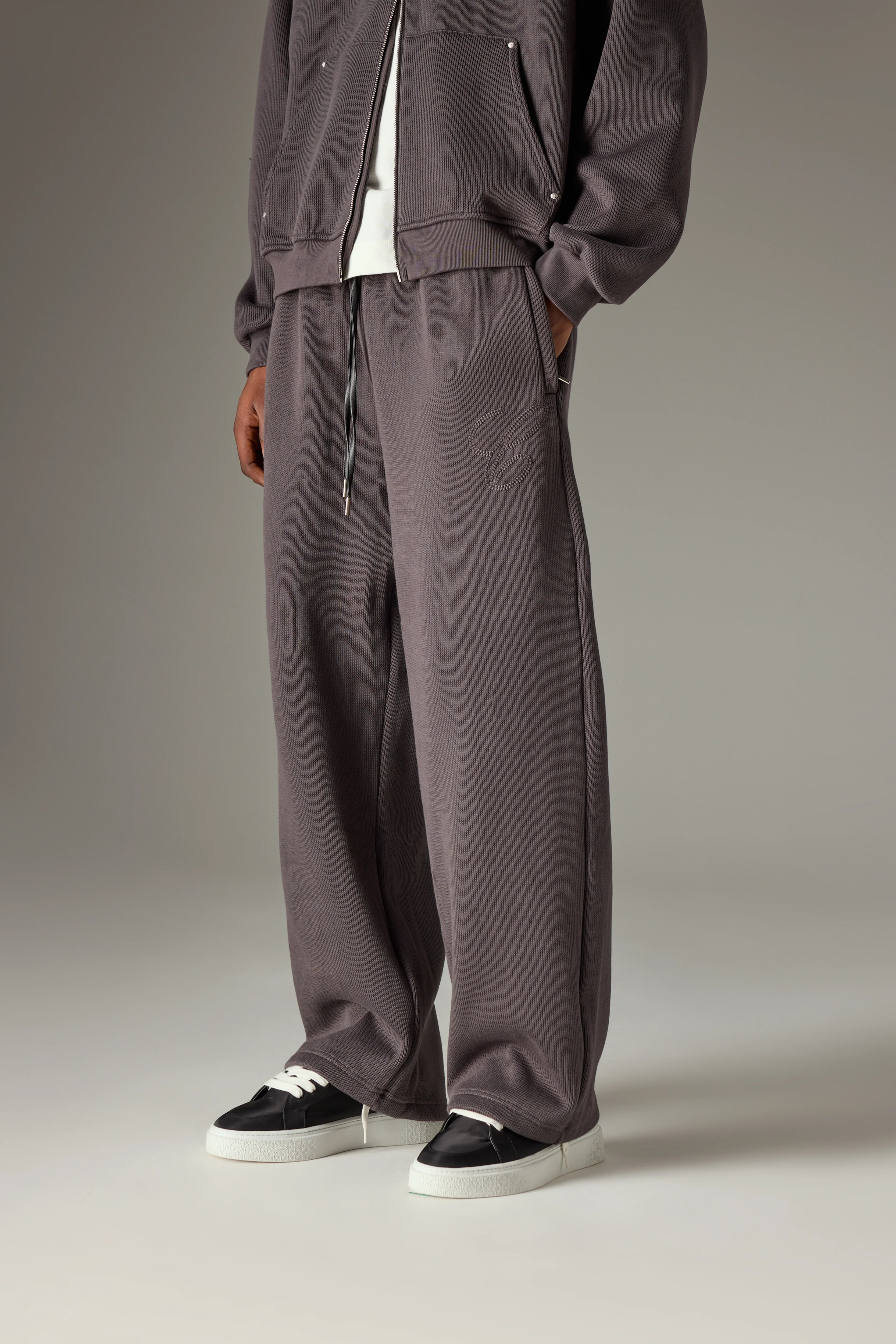 KNIT CONTRAST DRAWCORDS RELAXED JOGGERS - CHARCOAL - Image 2