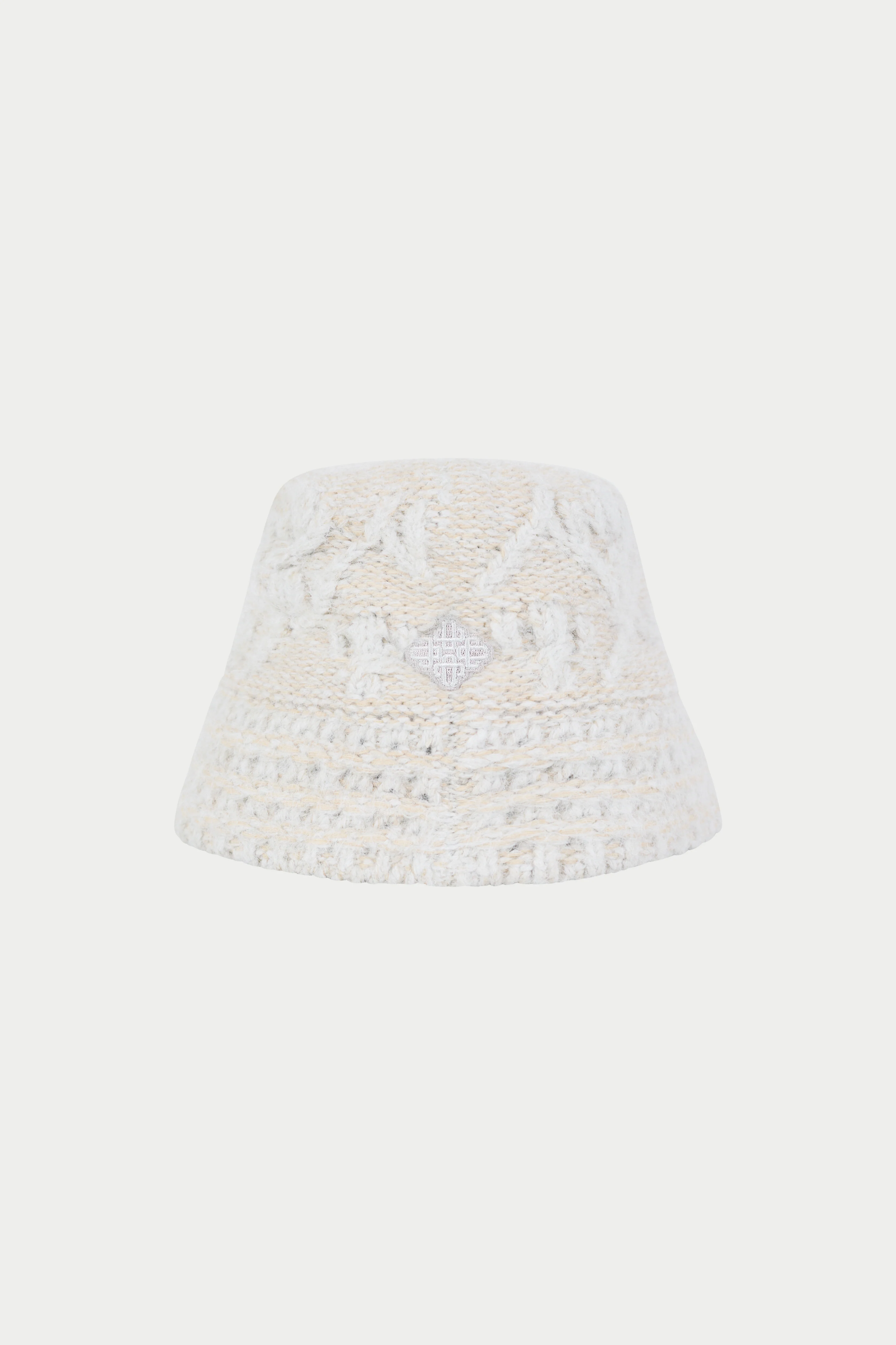 KNITTED EMBLEM BUCKET HAT - BEIGE - Image 2