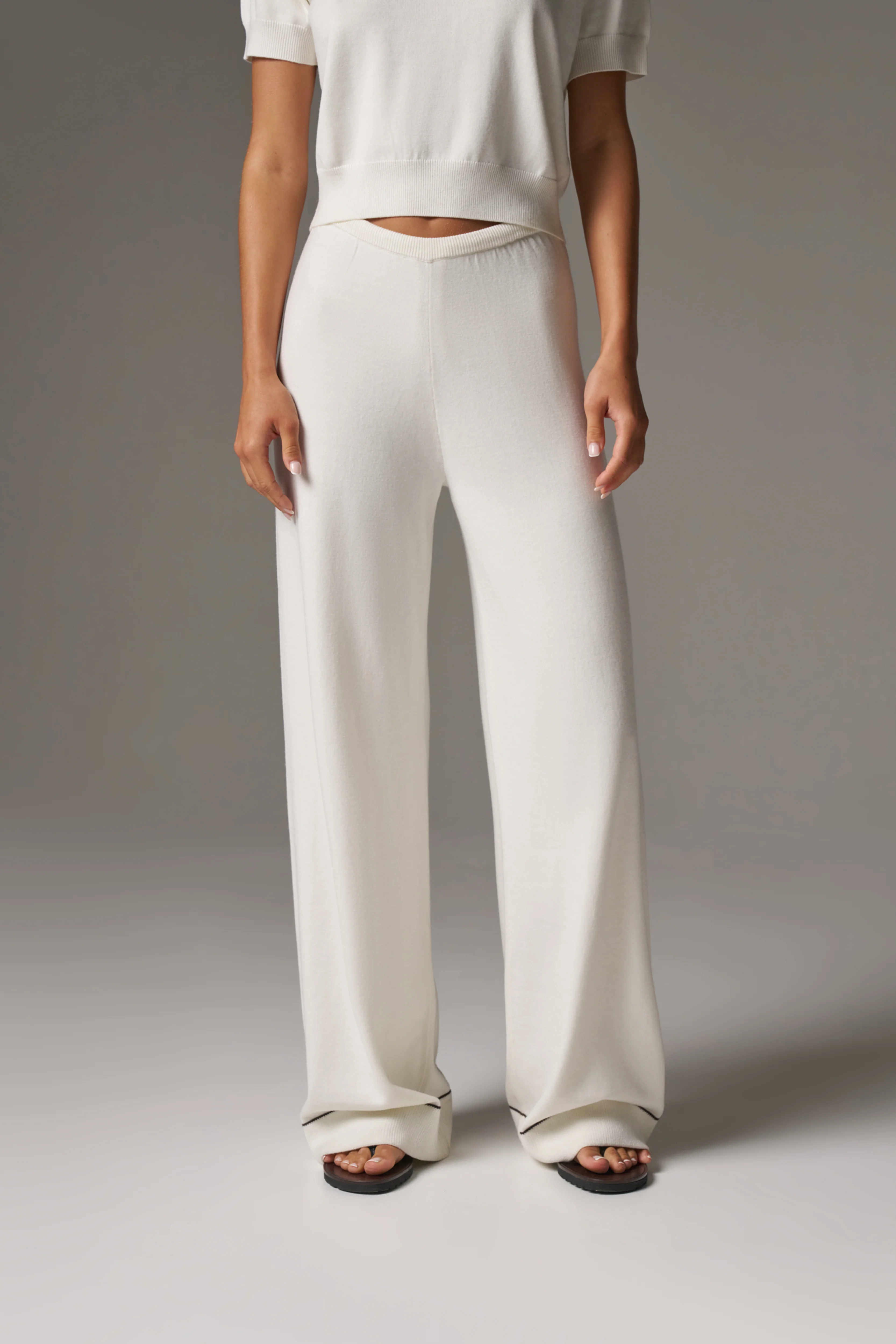 KNITTED PANEL TROUSERS - CREAM - Image 4