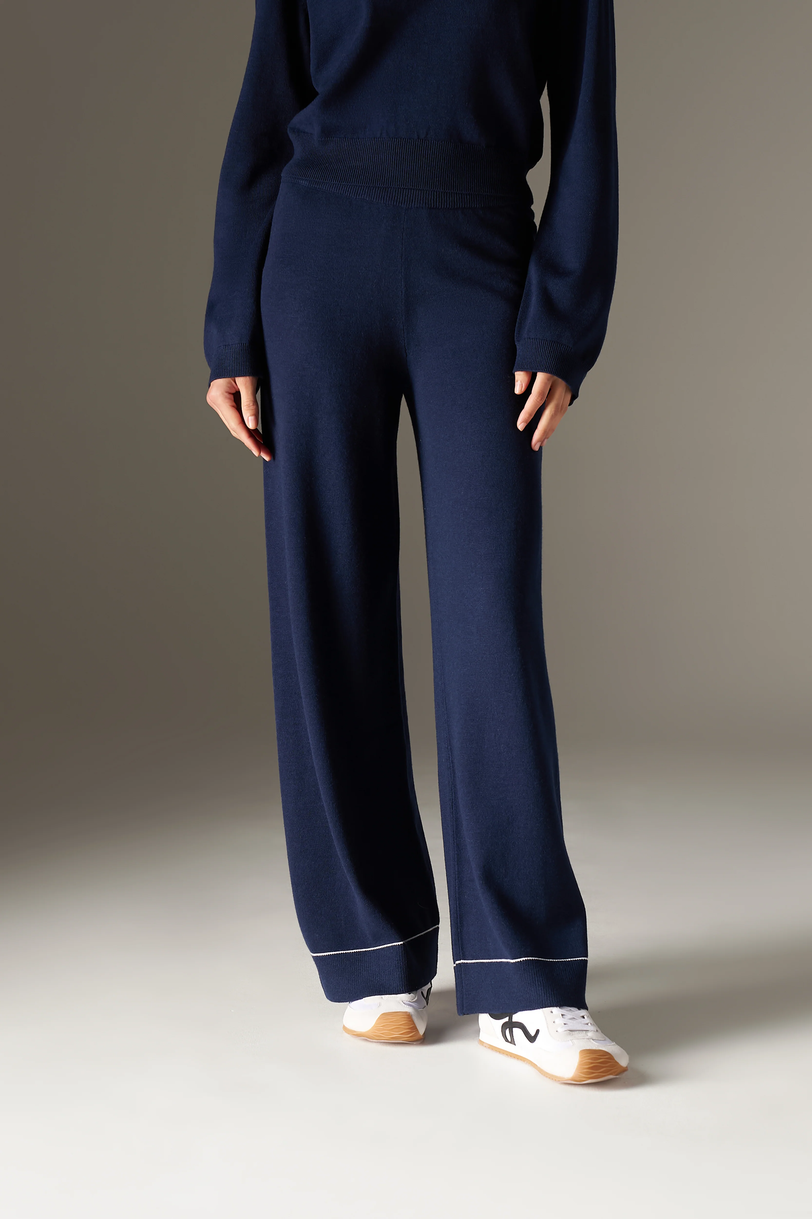 KNITTED PANEL TROUSERS - NAVY